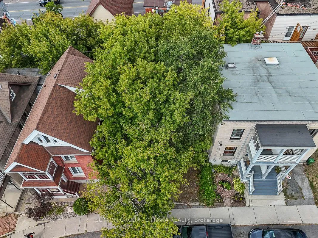Photo 5 of 133 Eccles Street, Ottawa, West Centre Town — HOMEH