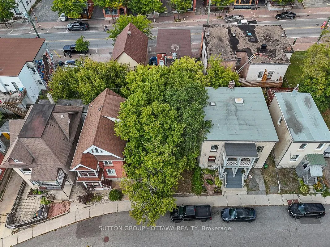 Photo 6 of 133 Eccles Street, Ottawa, West Centre Town — HOMEH