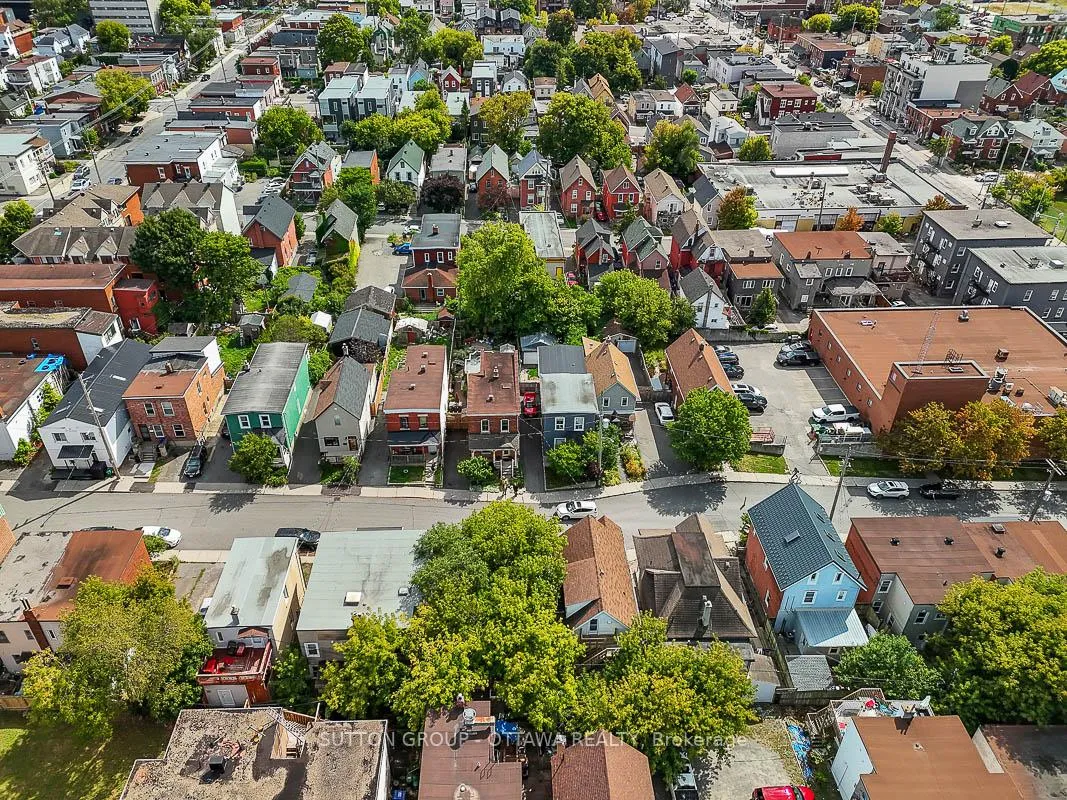 Photo 11 of 133 Eccles Street, Ottawa, West Centre Town — HOMEH