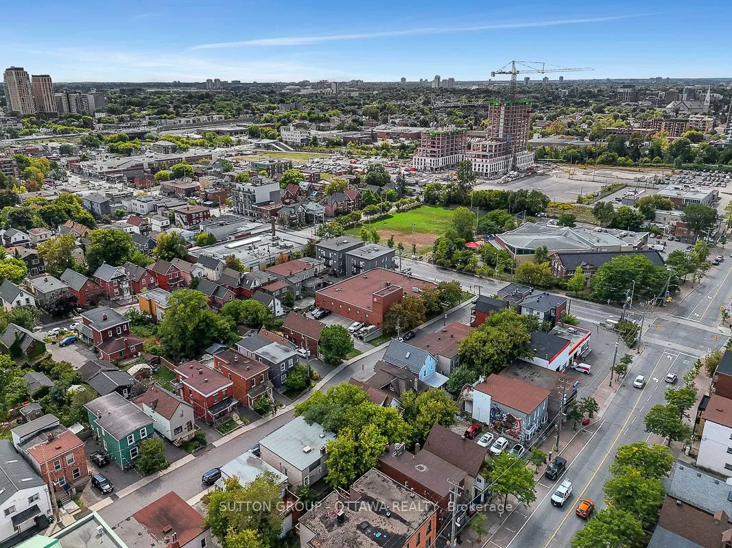 Photo 13 of 133 Eccles Street, Ottawa, West Centre Town — HOMEH