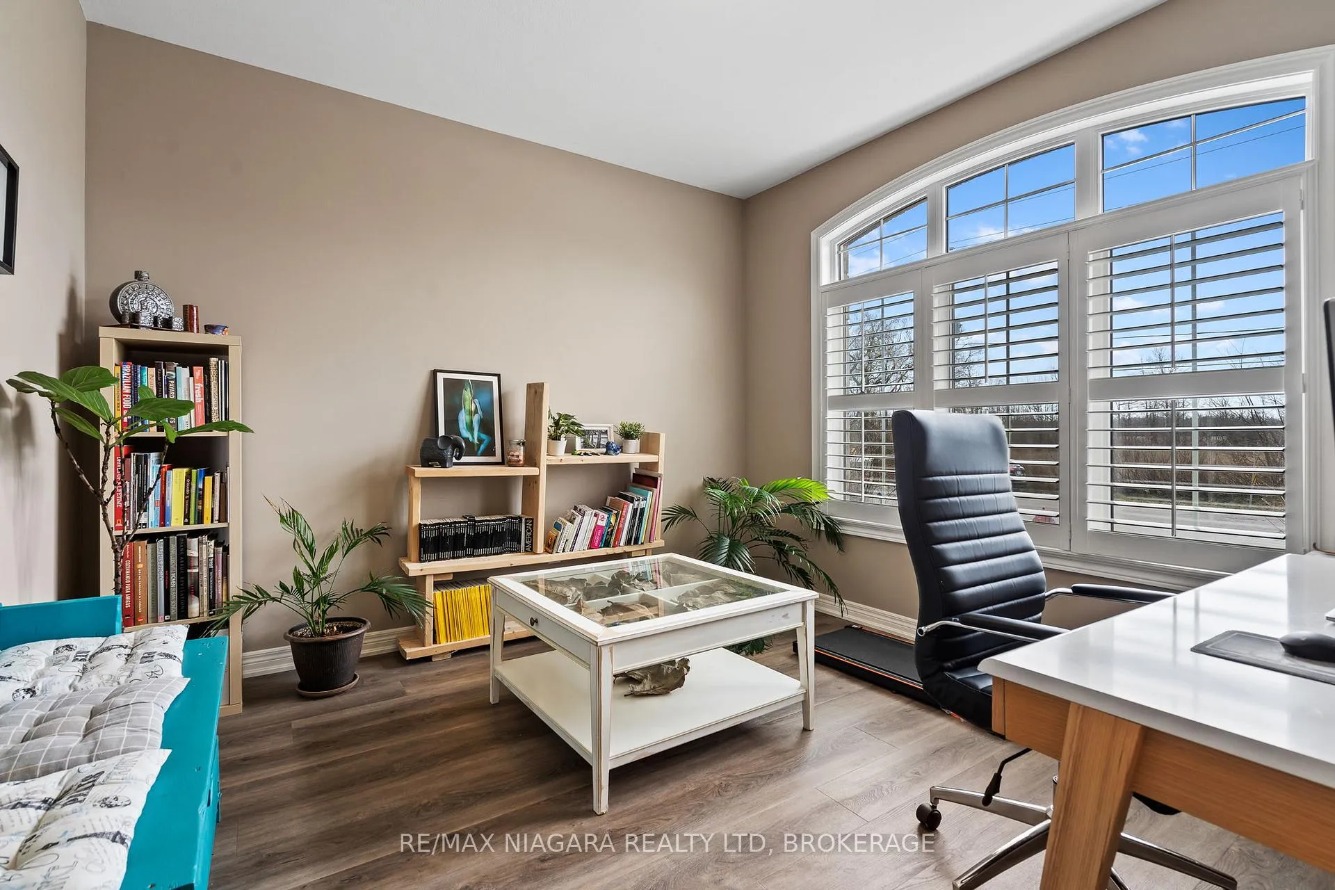 Photo 4 of 4279 Willick Road, Niagara Falls, Lyons Creek — HOMEH