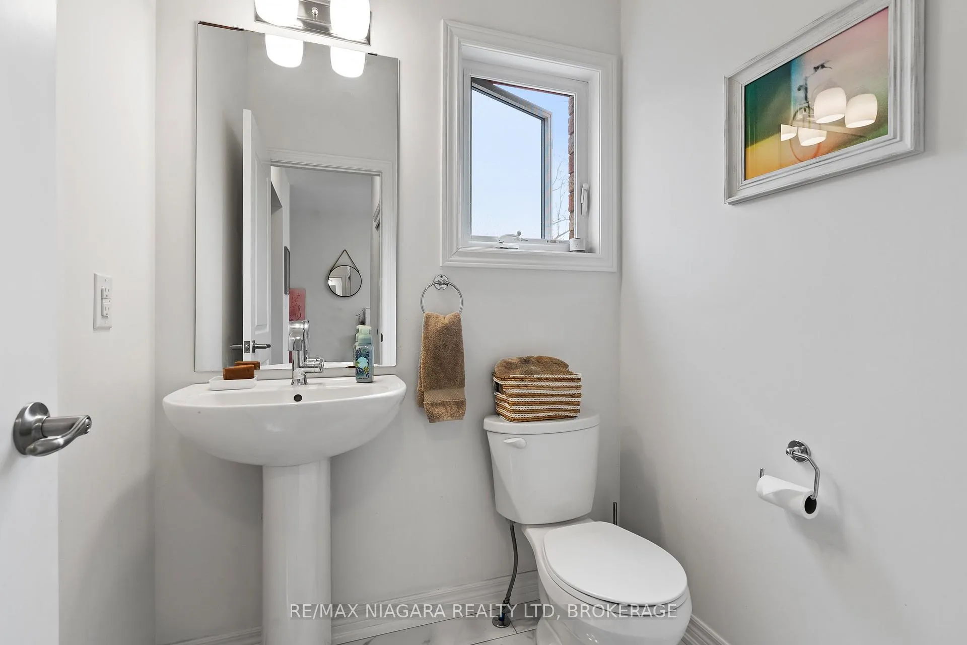 Photo 5 of 4279 Willick Road, Niagara Falls, Lyons Creek — HOMEH