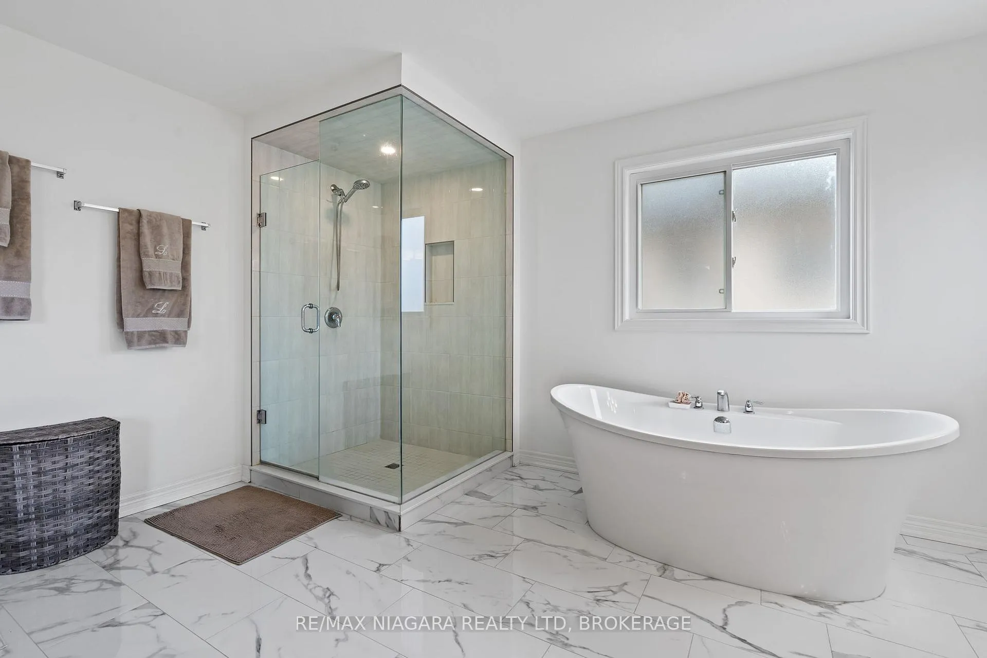 Photo 24 of 4279 Willick Road, Niagara Falls, Lyons Creek — HOMEH