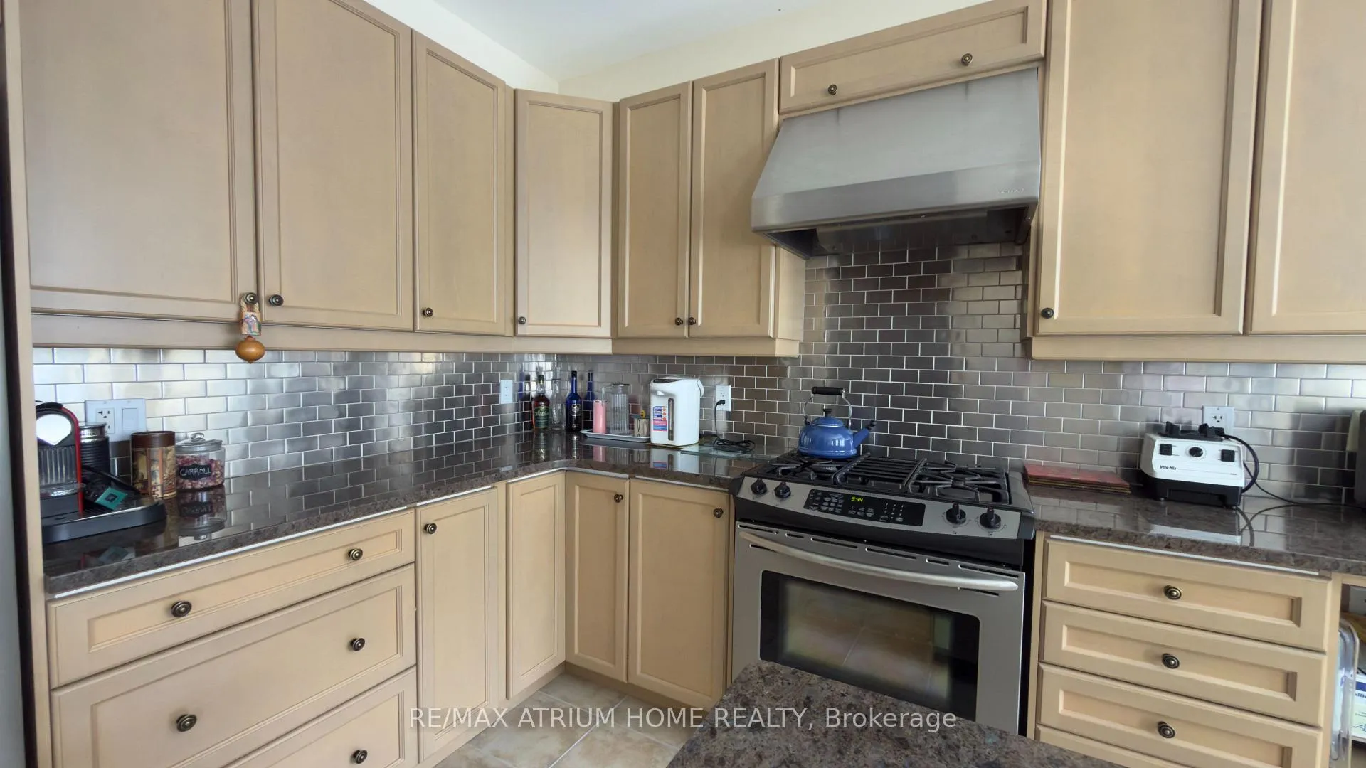 Photo 14 of 15 Atlas Peak Drive, Markham, Victoria Manor-Jennings Gate — HOMEH