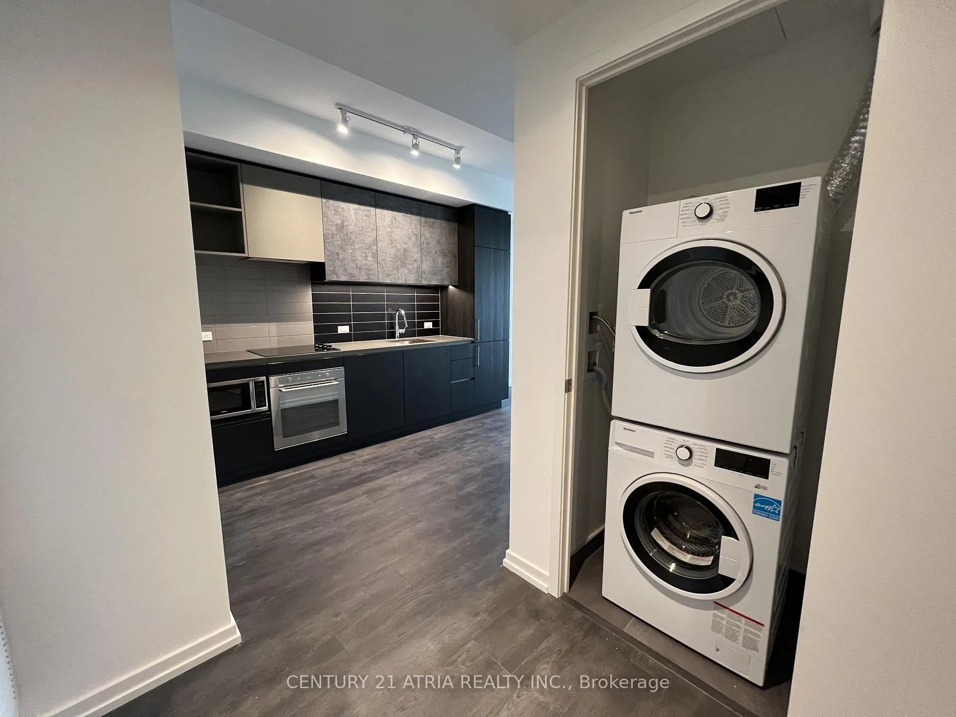 Photo 7 of Unit 1008, 7890 Jane Street, Vaughan, Vaughan Corporate Centre — HOMEH