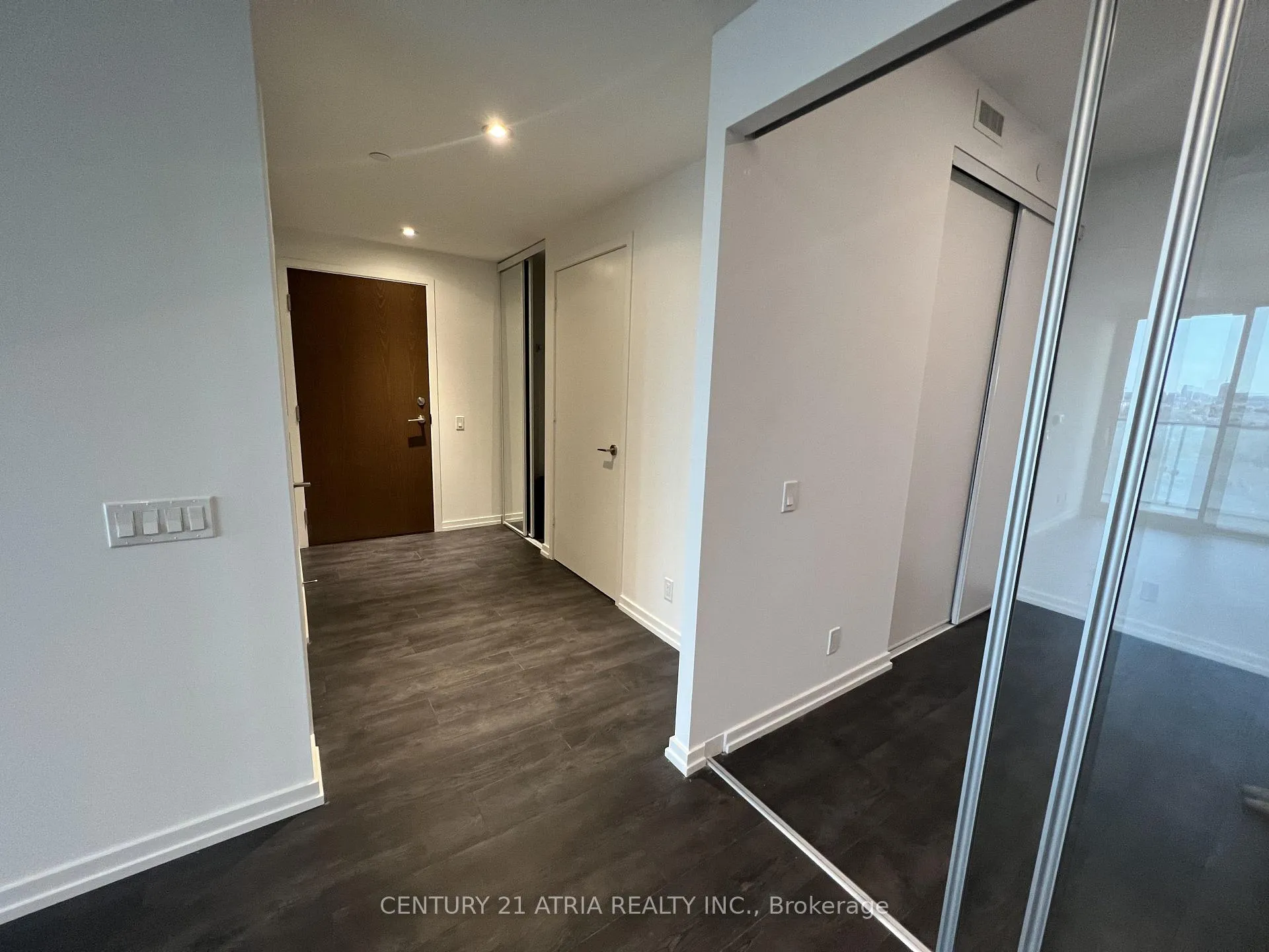 Photo 8 of Unit 1008, 7890 Jane Street, Vaughan, Vaughan Corporate Centre — HOMEH