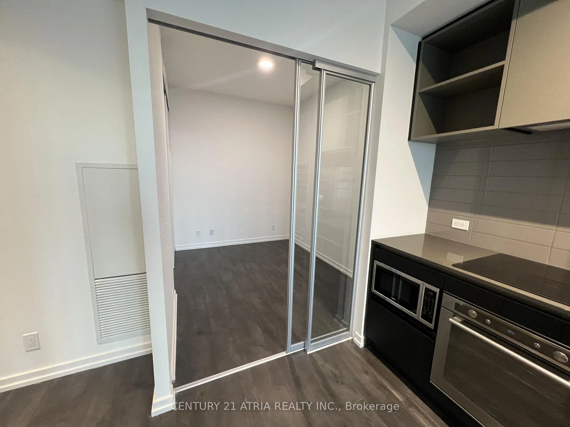 Photo 9 of Unit 1008, 7890 Jane Street, Vaughan, Vaughan Corporate Centre — HOMEH