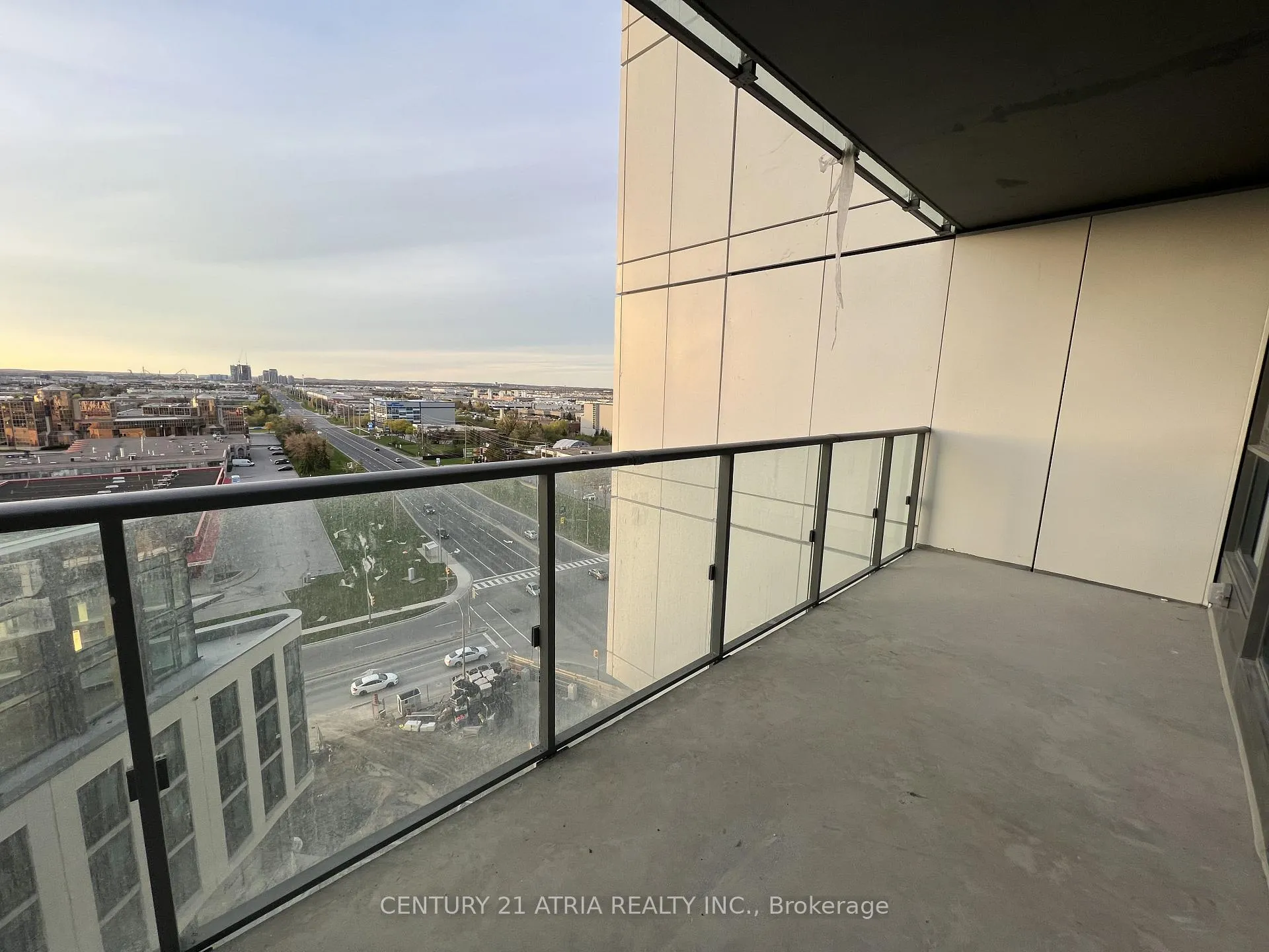 Photo 12 of Unit 1008, 7890 Jane Street, Vaughan, Vaughan Corporate Centre — HOMEH