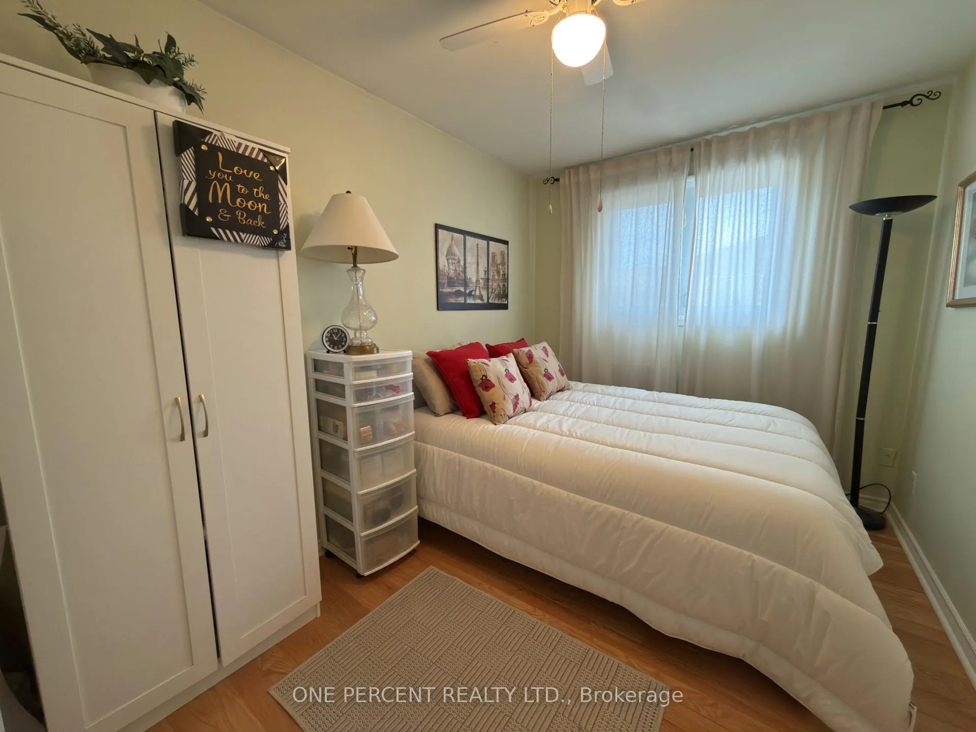 Photo 12 of 64 Dorchester Boulevard, St. Catharines, Carlton/Bunting — HOMEH