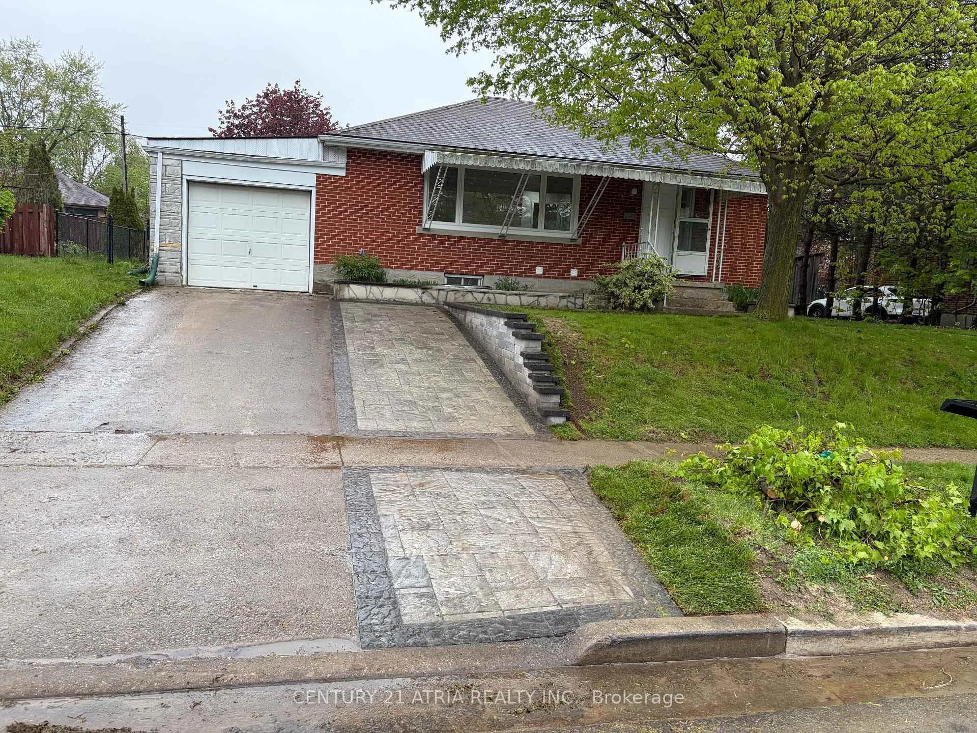Photo 1 of Unit Upper, 13 Ridgewood Avenue, Guelph, Junction/Onward Willow — HOMEH