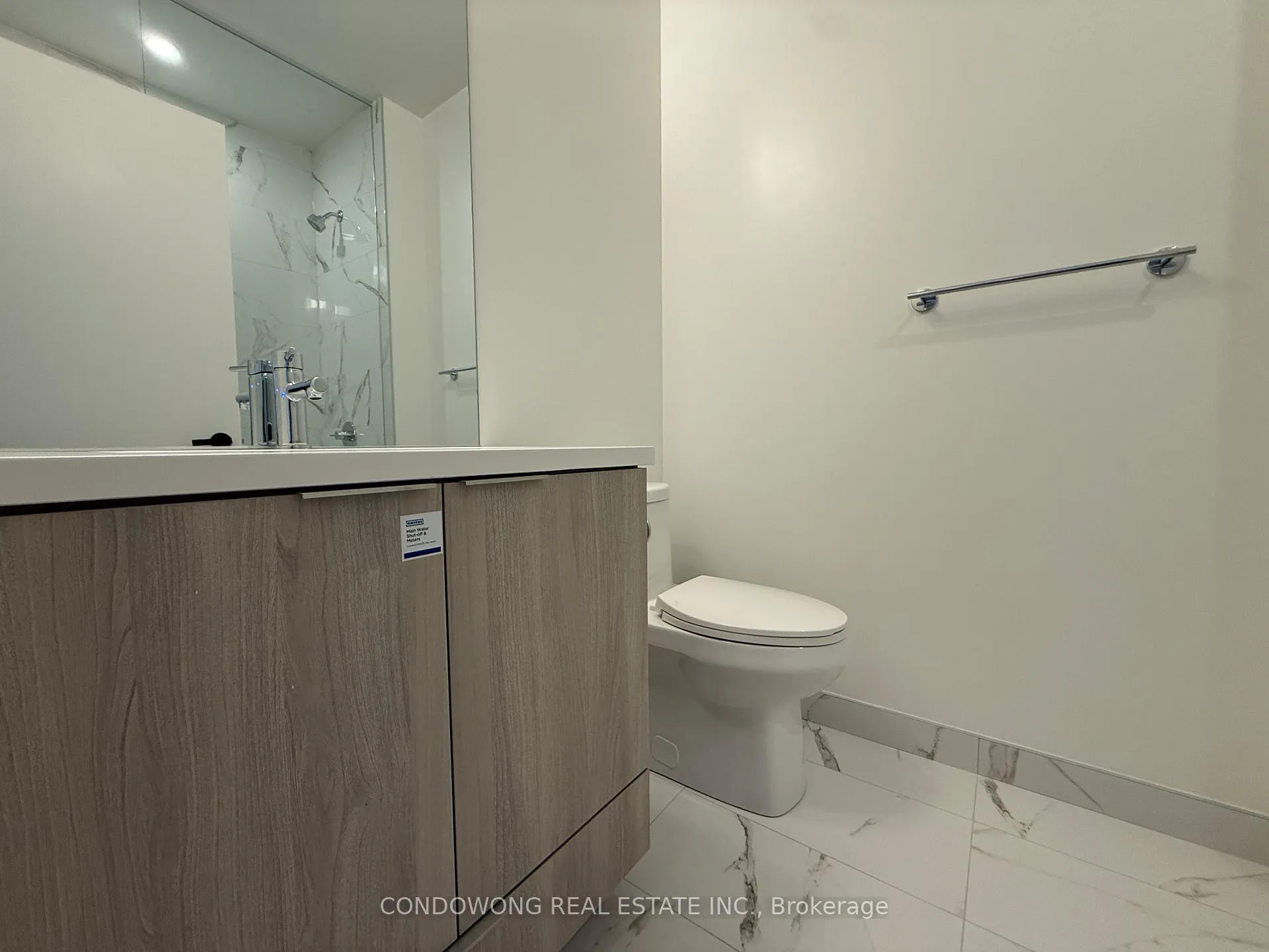Photo 4 of Unit 6005, 8 Interchange Way, Vaughan, Vaughan Corporate Centre — HOMEH