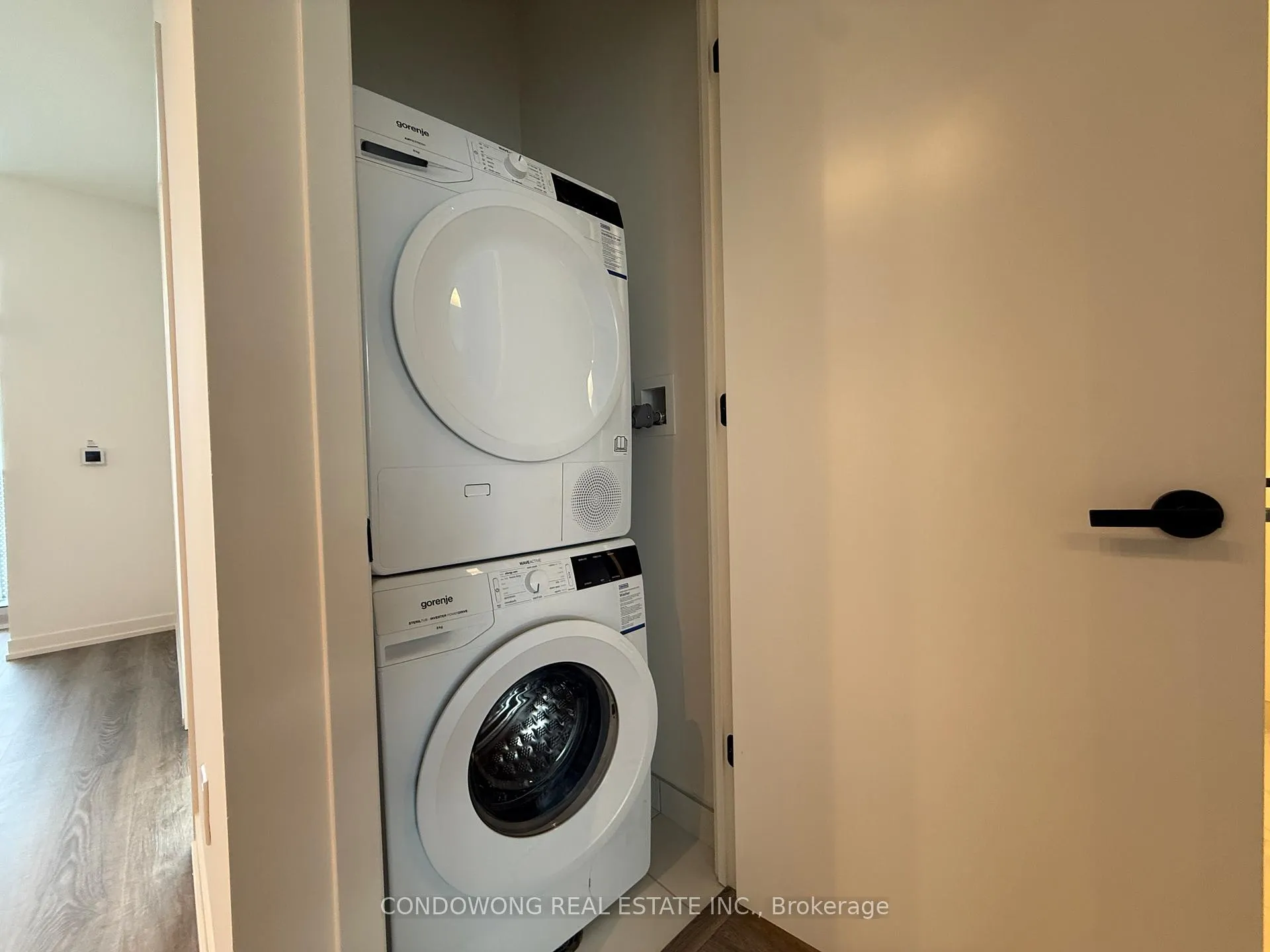 Photo 6 of Unit 6005, 8 Interchange Way, Vaughan, Vaughan Corporate Centre — HOMEH