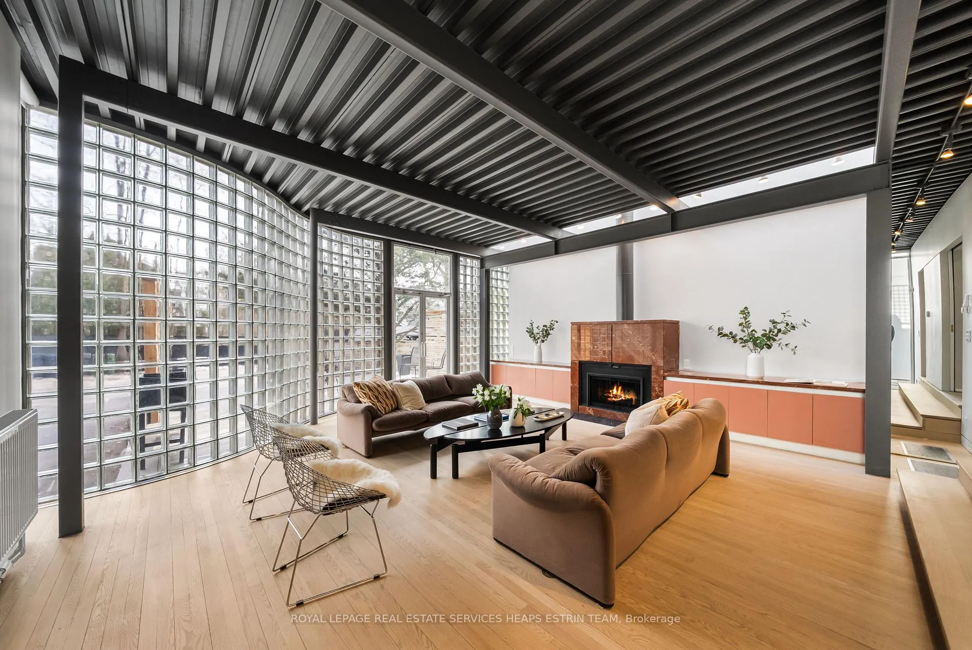 Photo 1 of 335 St Clair Avenue E, Toronto, Rosedale-Moore Park — HOMEH
