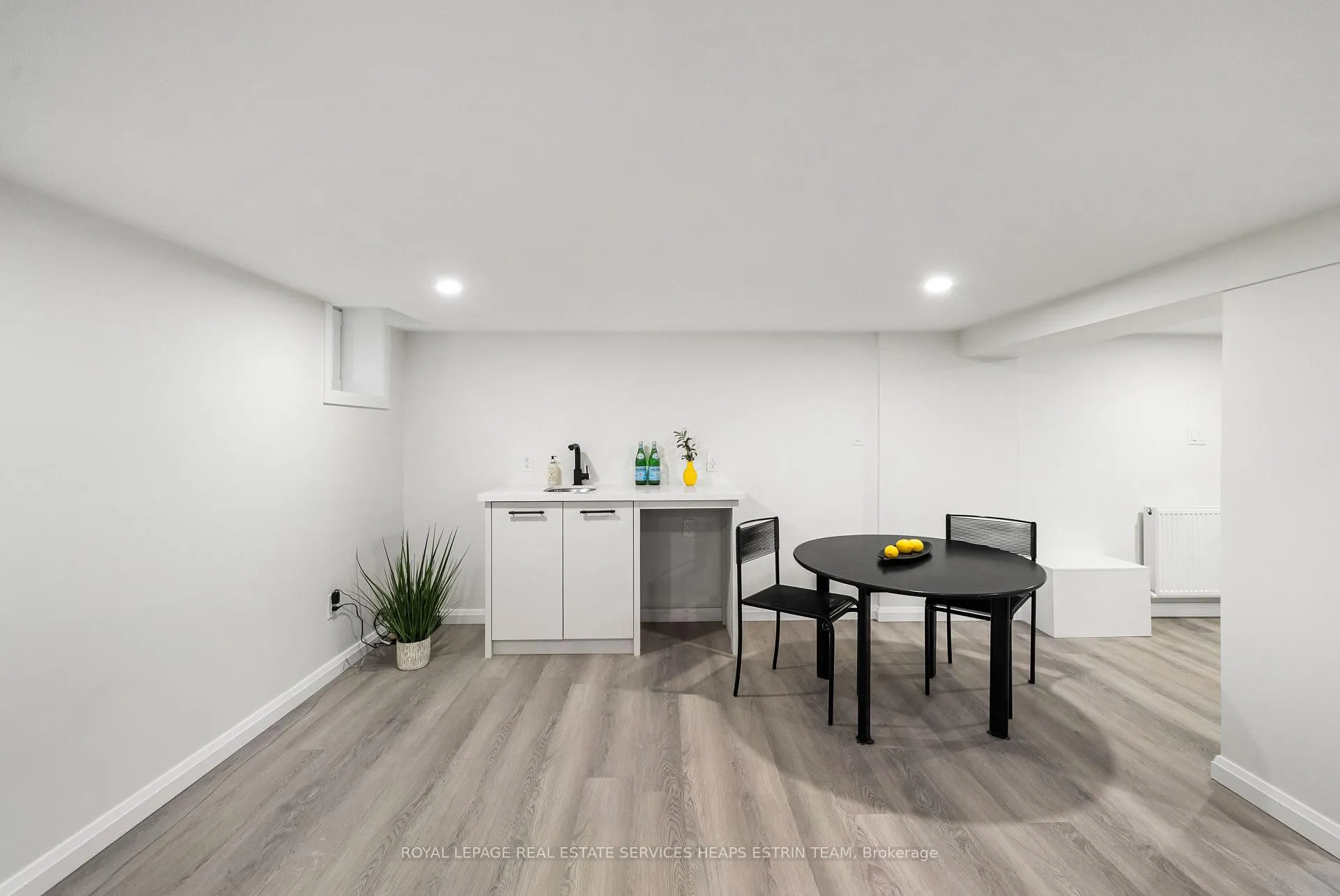 Photo 33 of 335 St Clair Avenue E, Toronto, Rosedale-Moore Park — HOMEH