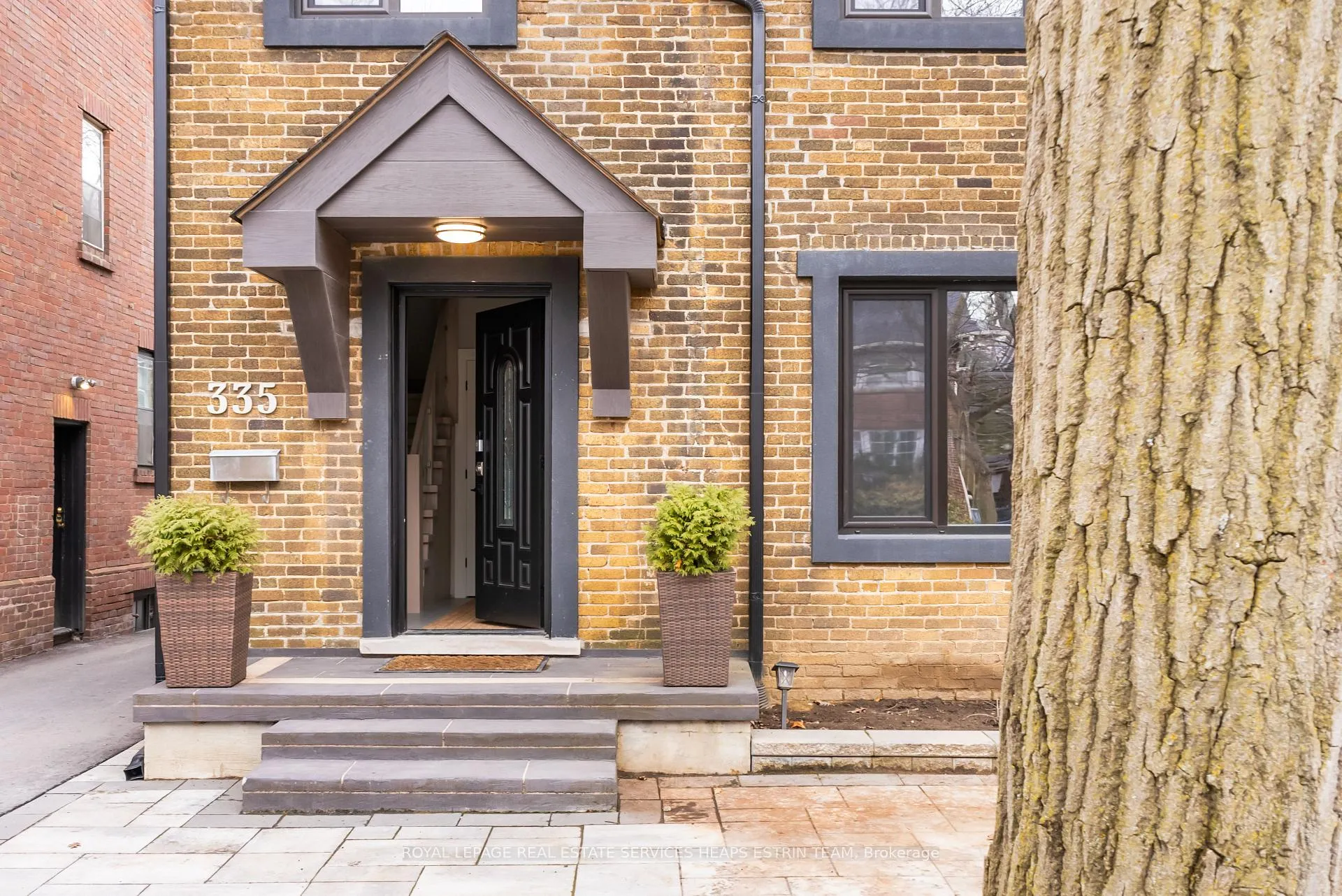 Photo 37 of 335 St Clair Avenue E, Toronto, Rosedale-Moore Park — HOMEH