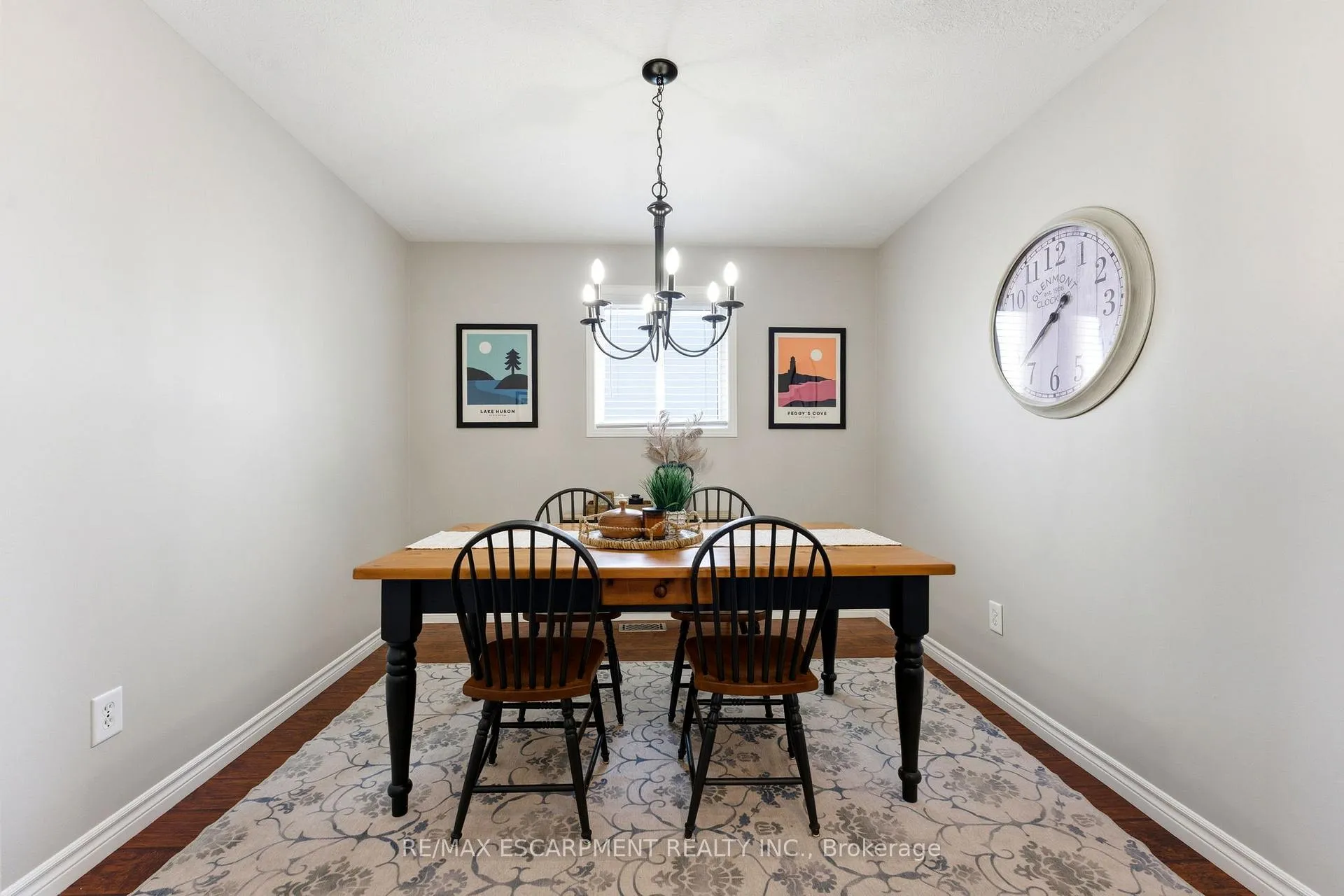Photo 7 of 55 Anastasia Crescent, Brantford — HOMEH