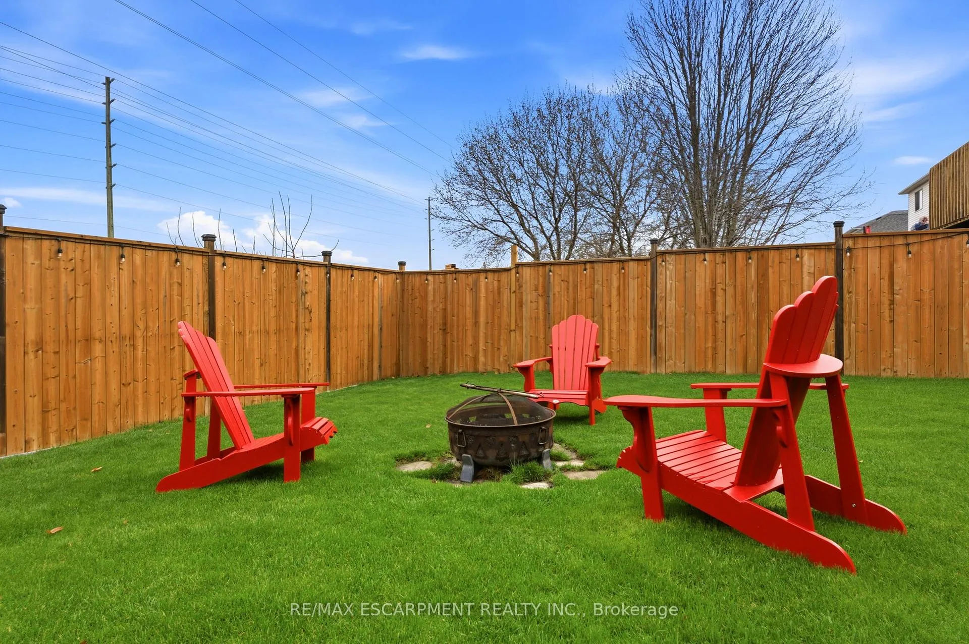 Photo 17 of 55 Anastasia Crescent, Brantford — HOMEH