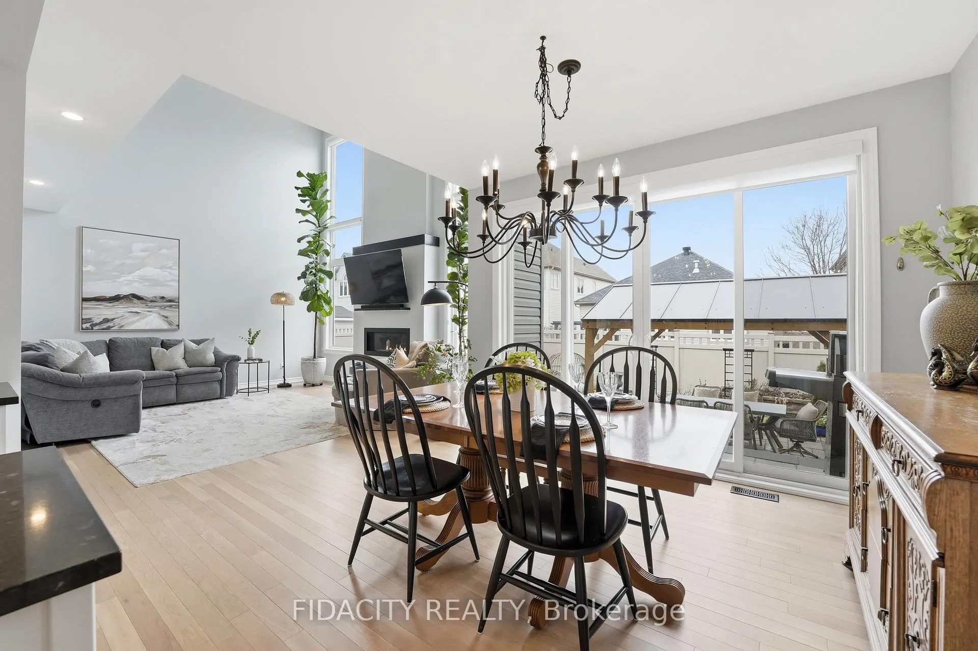 Photo 8 of 216 Balikun Heights, Ottawa, Kanata - Emerald Meadows/Trailwest — HOMEH