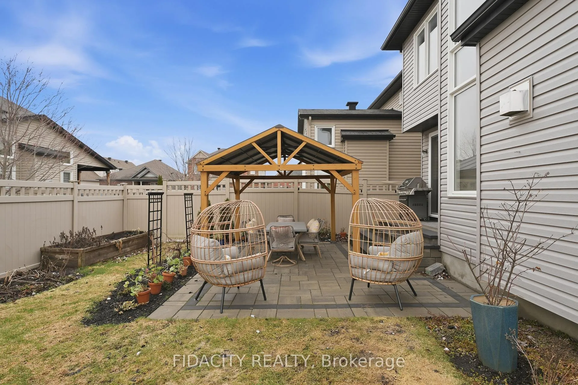 Photo 38 of 216 Balikun Heights, Ottawa, Kanata - Emerald Meadows/Trailwest — HOMEH