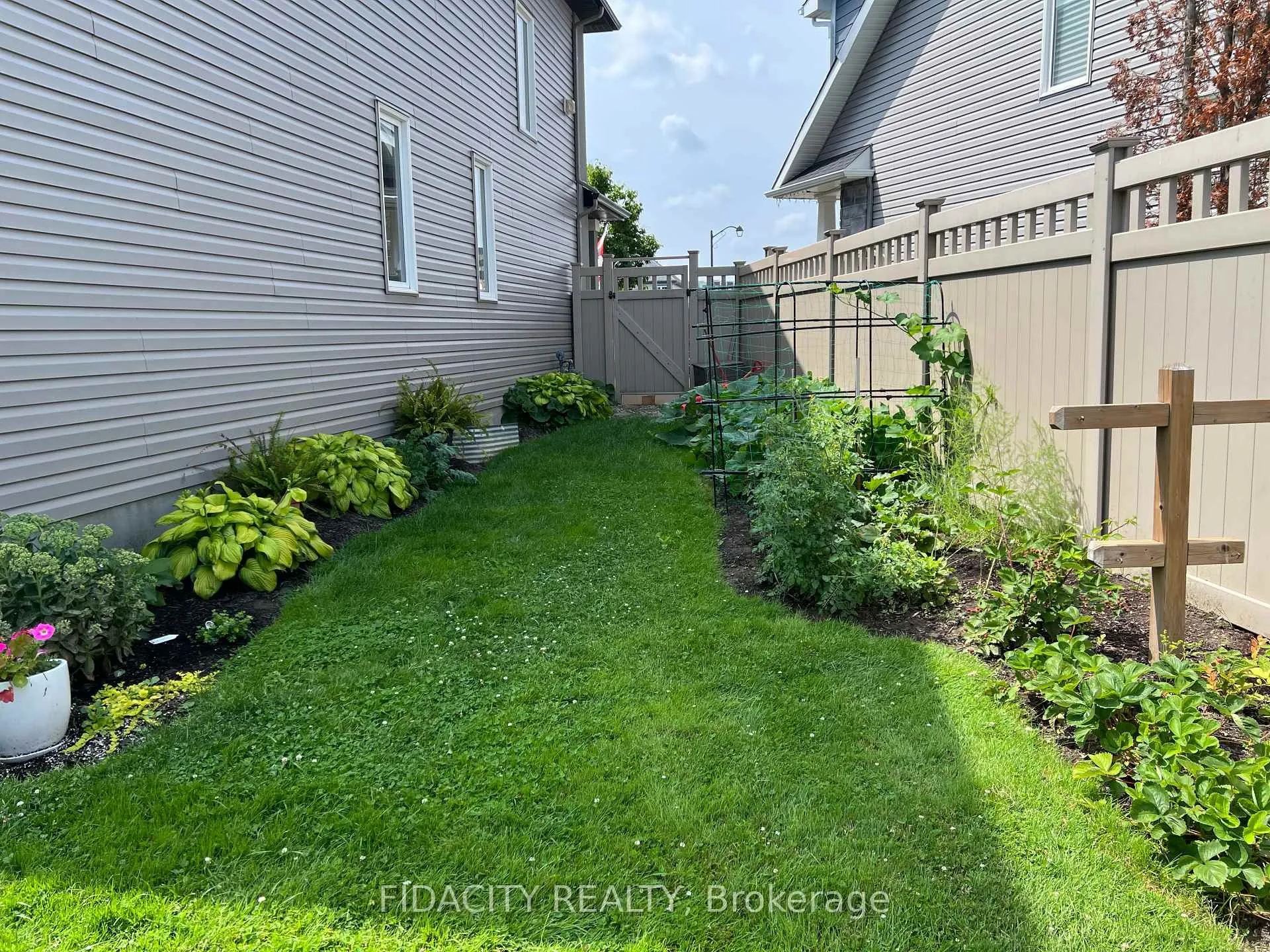 Photo 43 of 216 Balikun Heights, Ottawa, Kanata - Emerald Meadows/Trailwest — HOMEH