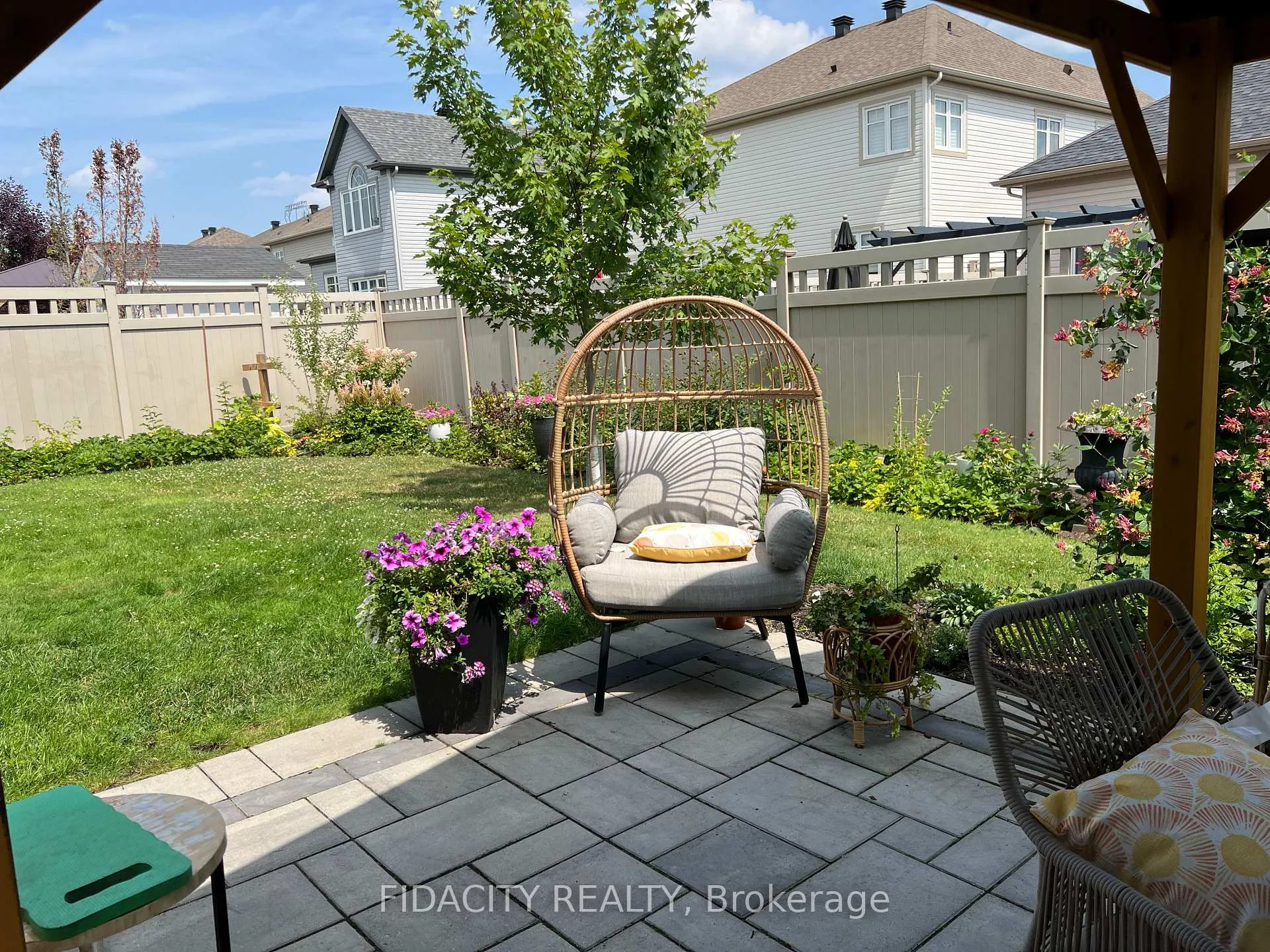 Photo 44 of 216 Balikun Heights, Ottawa, Kanata - Emerald Meadows/Trailwest — HOMEH