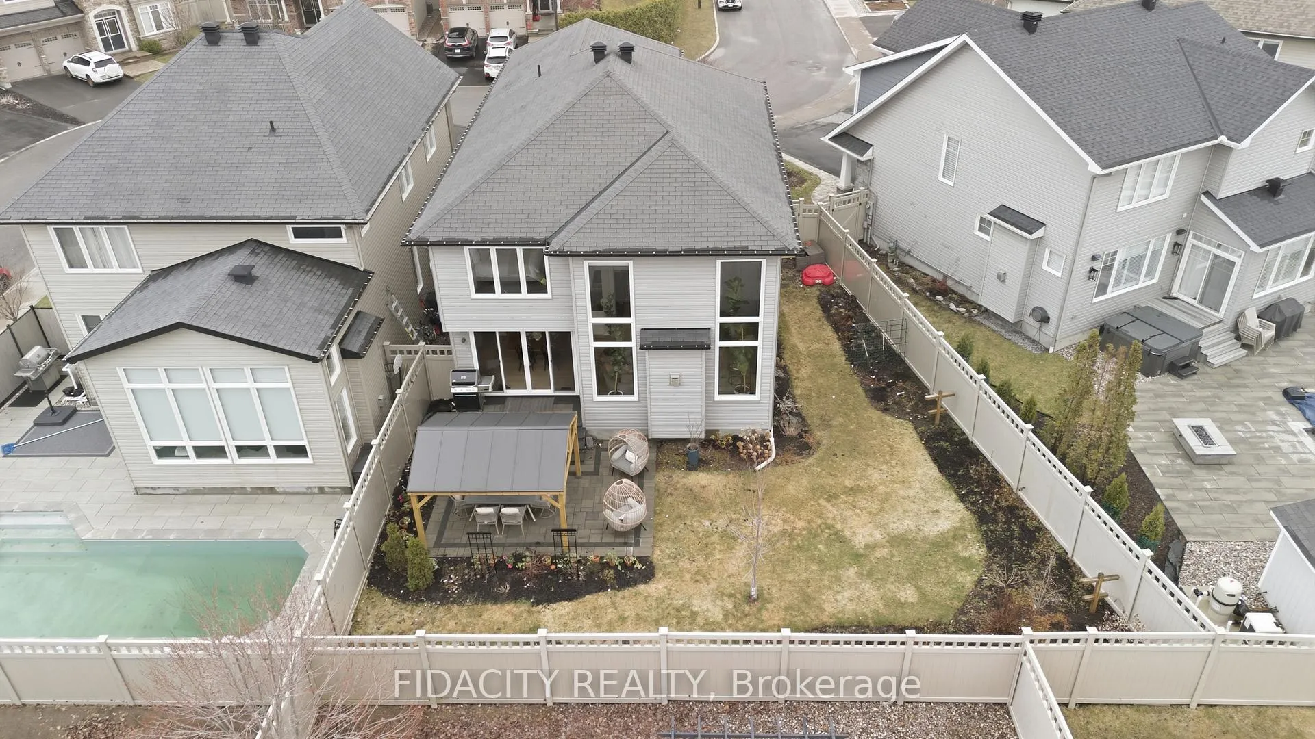 Photo 48 of 216 Balikun Heights, Ottawa, Kanata - Emerald Meadows/Trailwest — HOMEH