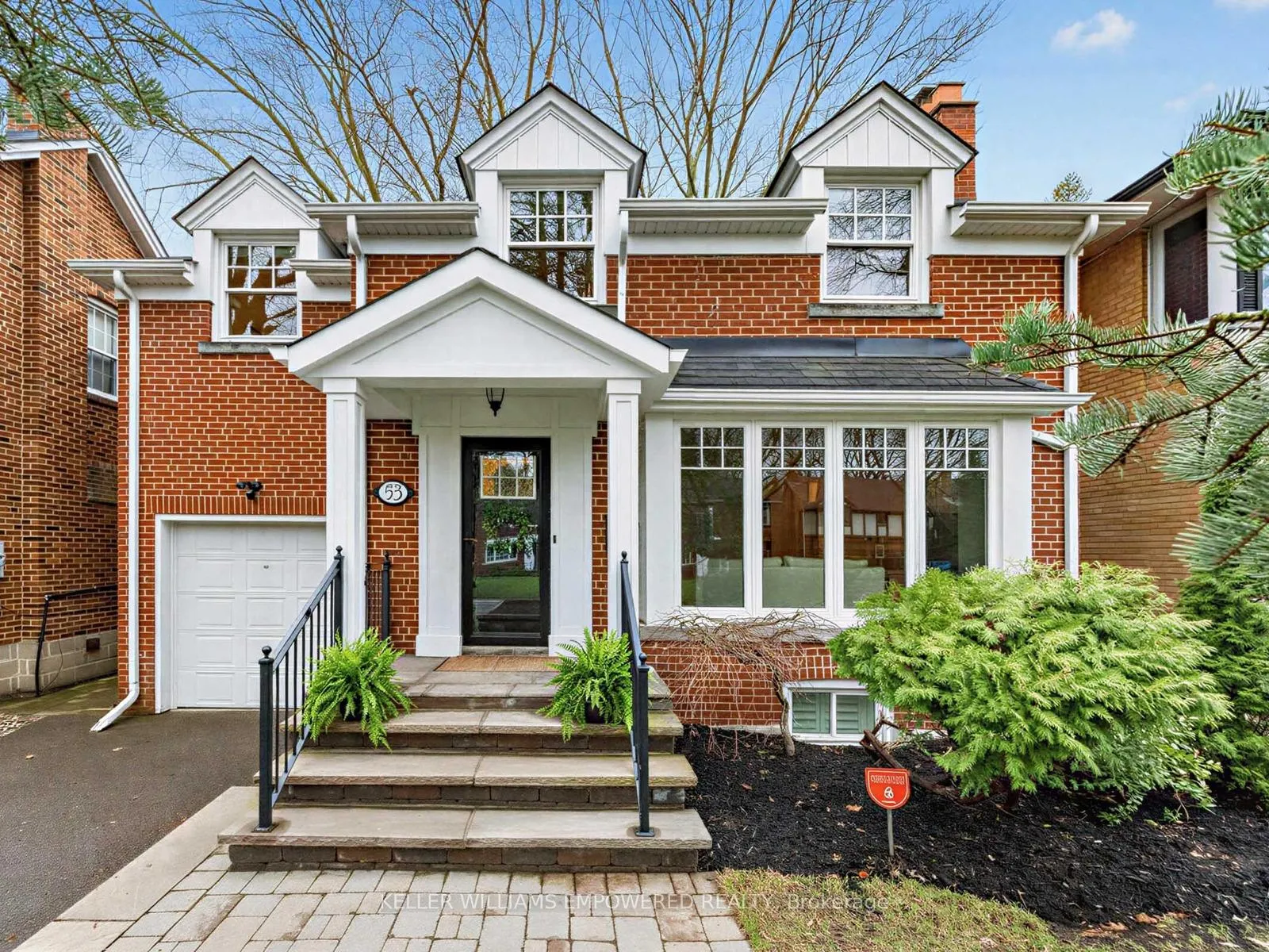 Photo 2 of 53 Edgemore Drive E, Etobicoke, Stonegate-Queensway — HOMEH
