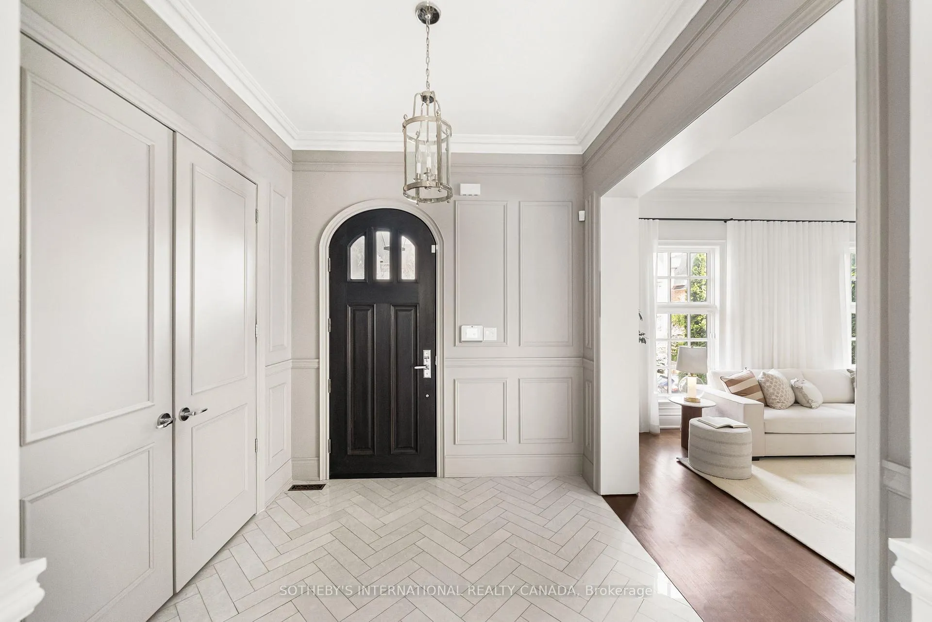 Photo 5 of 24 True Davidson Drive, Toronto, Leaside — HOMEH