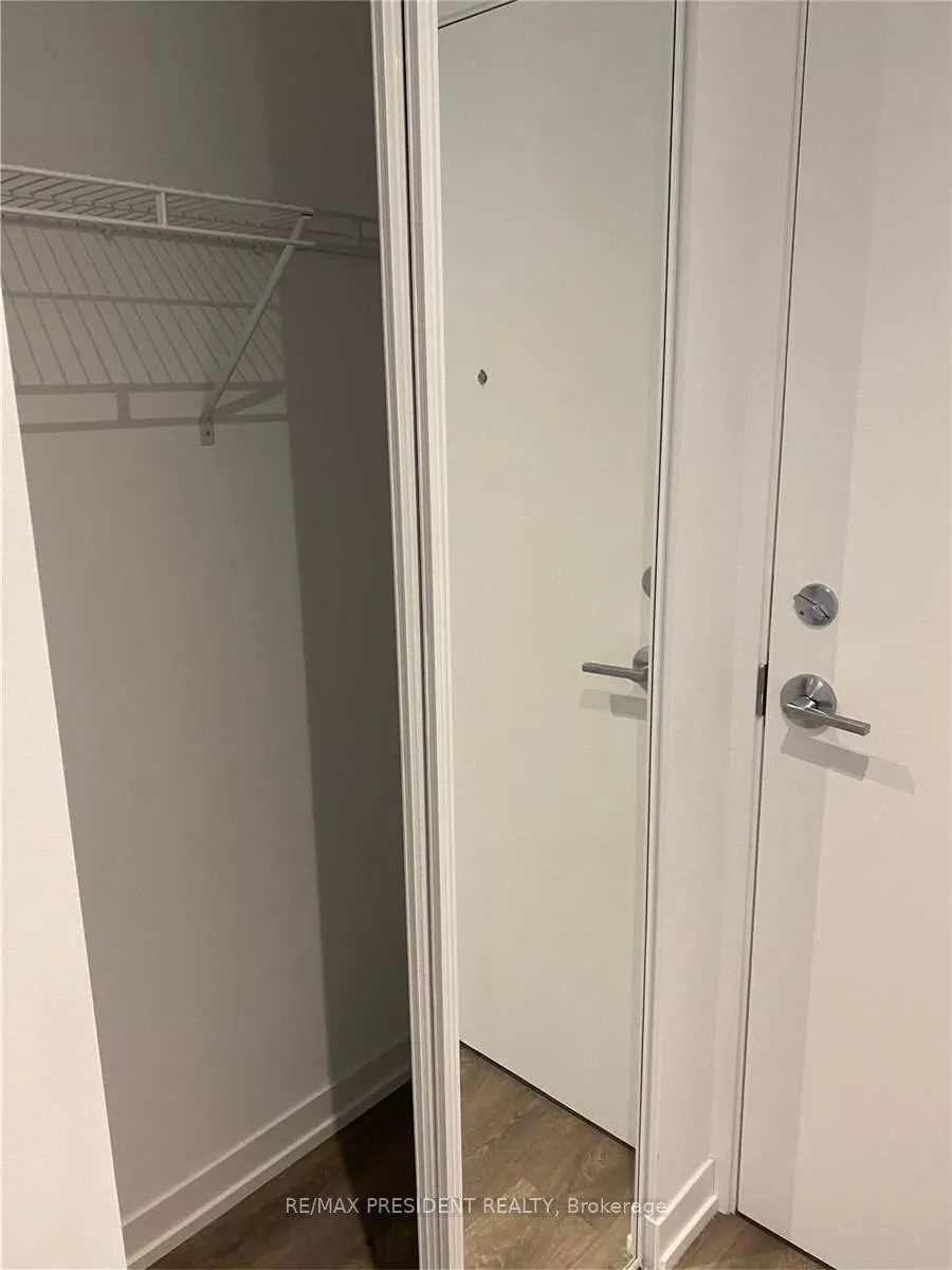 Photo 12 of Unit 1606, 5 Buttermill Avenue, Vaughan, Vaughan Corporate Centre — HOMEH