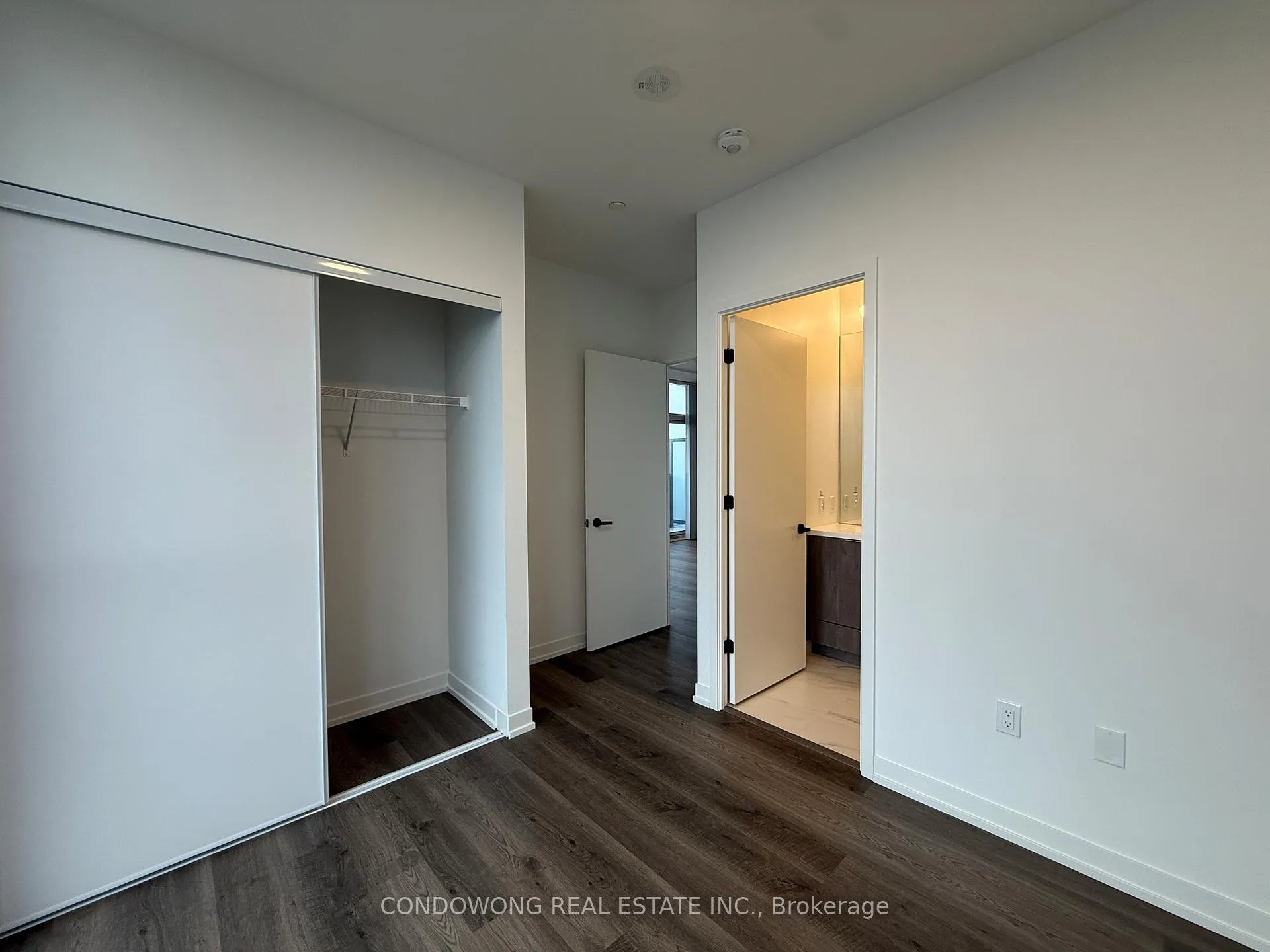 Photo 5 of Unit 6006, 8 Interchange Way, Vaughan, Vaughan Corporate Centre — HOMEH