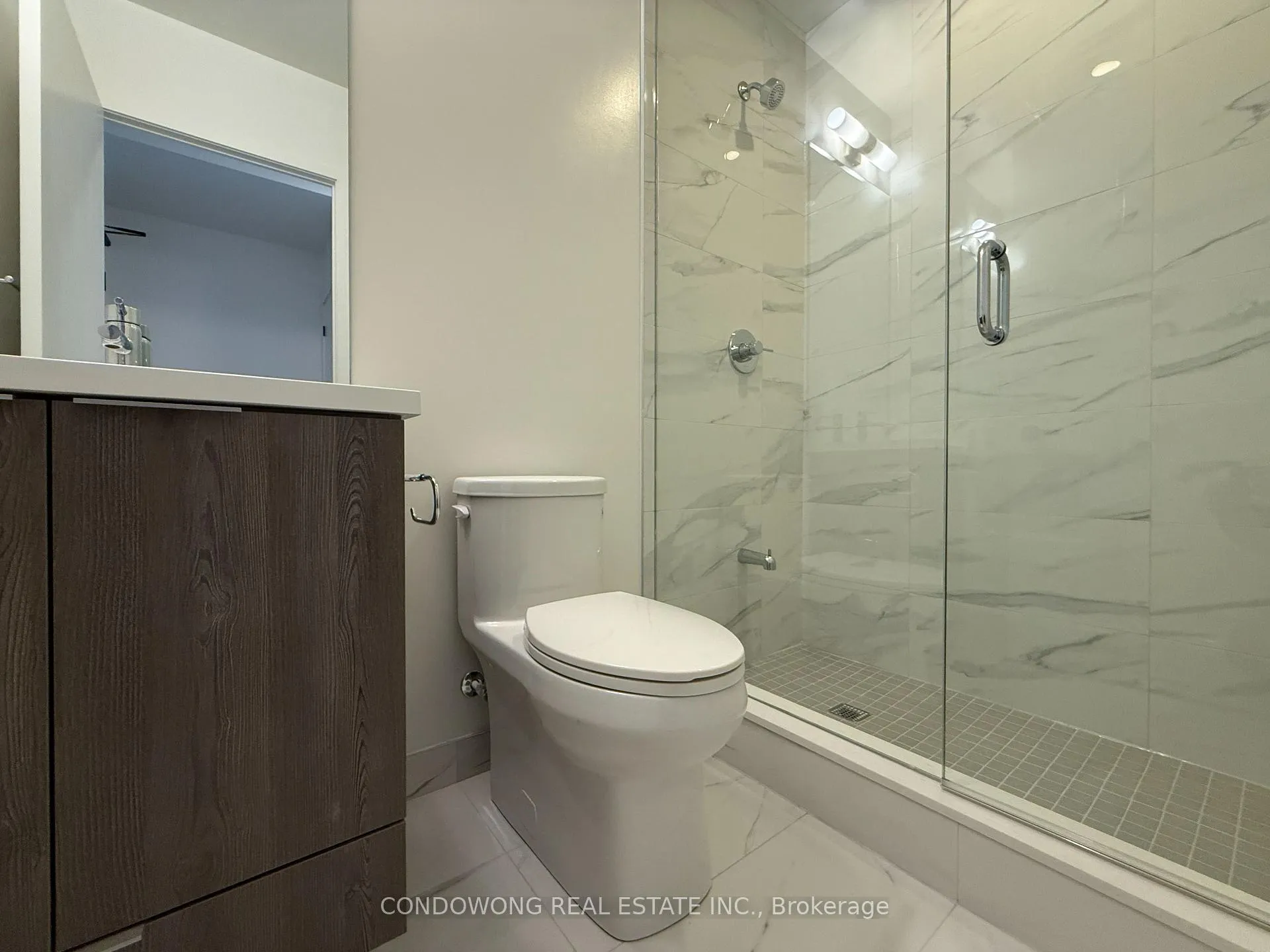 Photo 9 of Unit 6006, 8 Interchange Way, Vaughan, Vaughan Corporate Centre — HOMEH