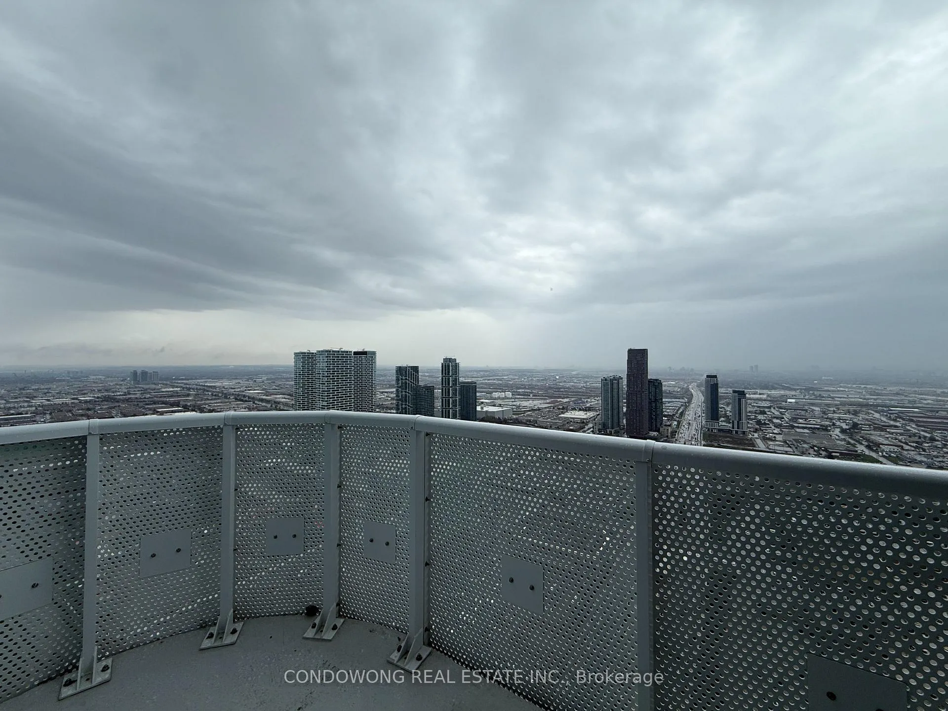 Photo 11 of Unit 6006, 8 Interchange Way, Vaughan, Vaughan Corporate Centre — HOMEH