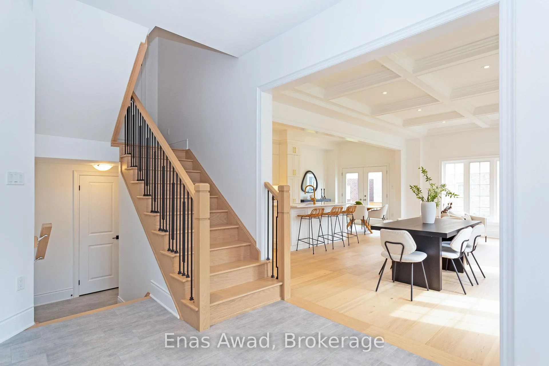 Photo 2 of 42 Hutchison Road, Guelph, Kortright East — HOMEH