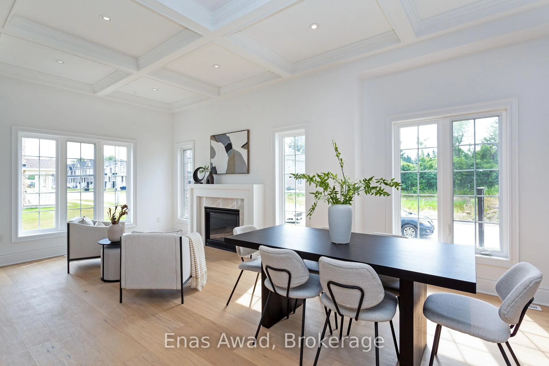 Photo 4 of 42 Hutchison Road, Guelph, Kortright East — HOMEH