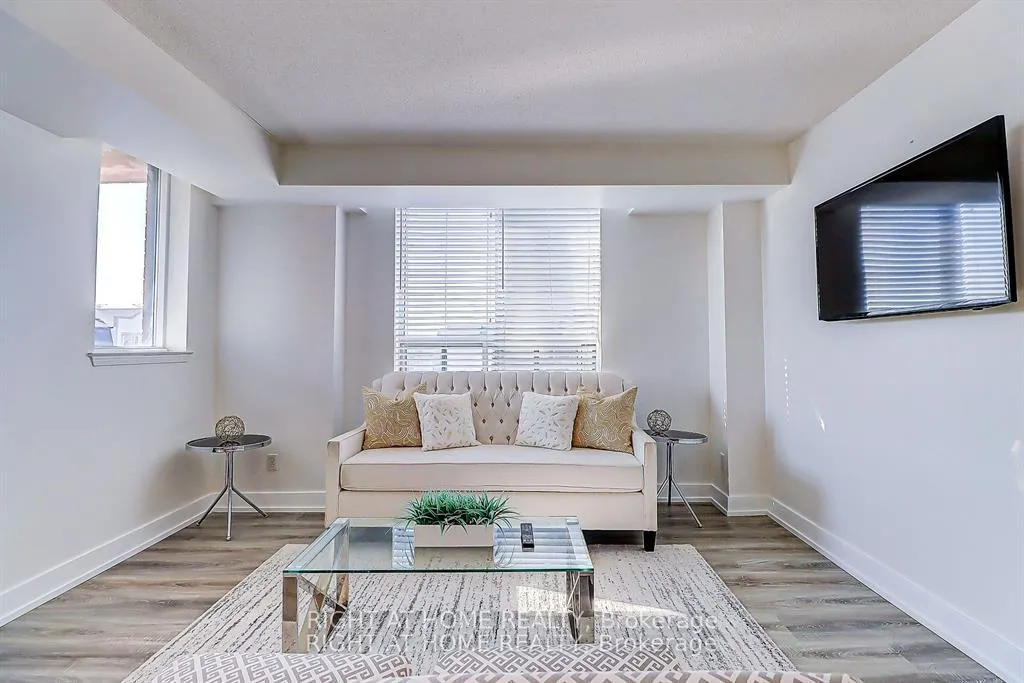 Front of Unit 404, 1625 Pickering Parkway