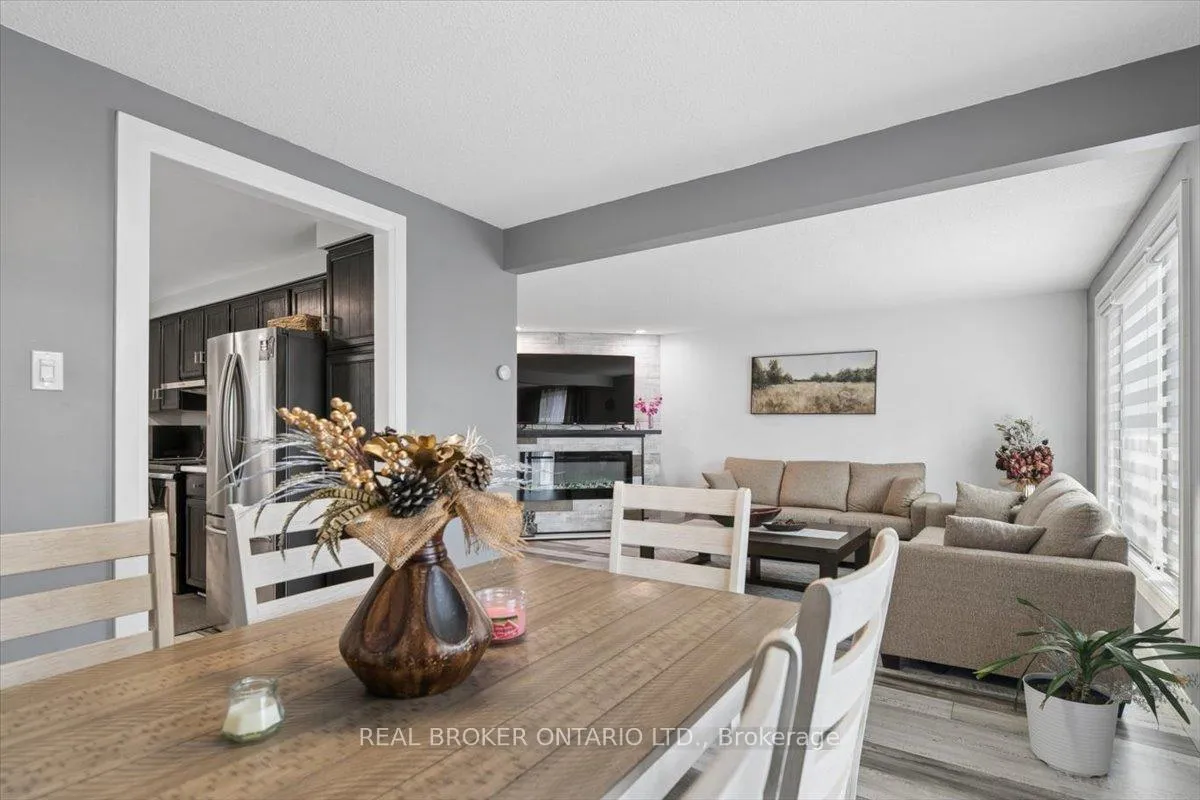 Photo 12 of Unit 3, 481 Beechwood Drive, Waterloo, Westvale — HOMEH