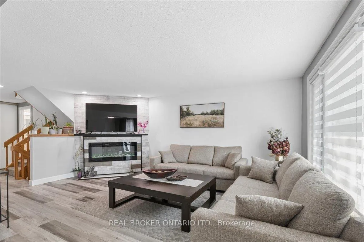 Photo 13 of Unit 3, 481 Beechwood Drive, Waterloo, Westvale — HOMEH