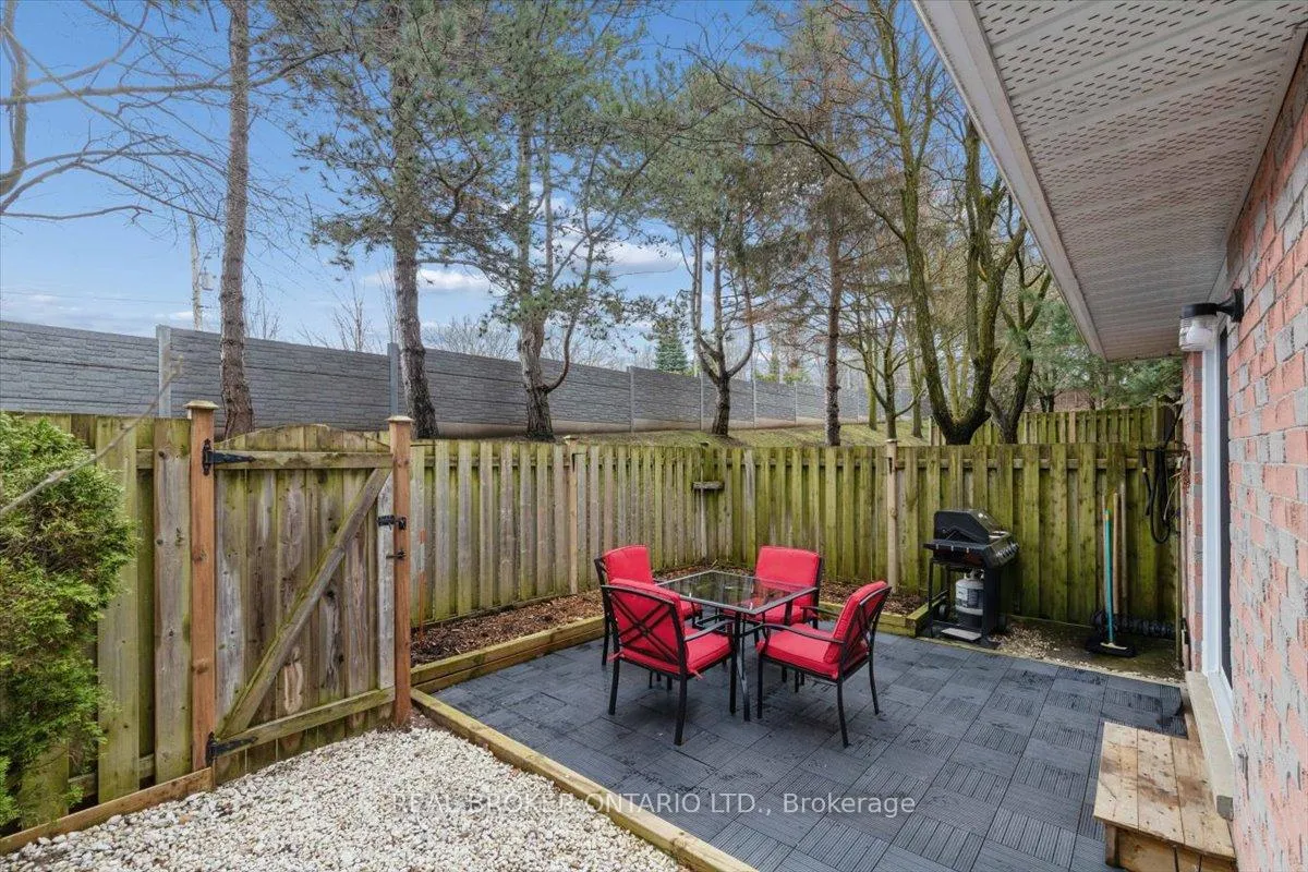 Photo 33 of Unit 3, 481 Beechwood Drive, Waterloo, Westvale — HOMEH
