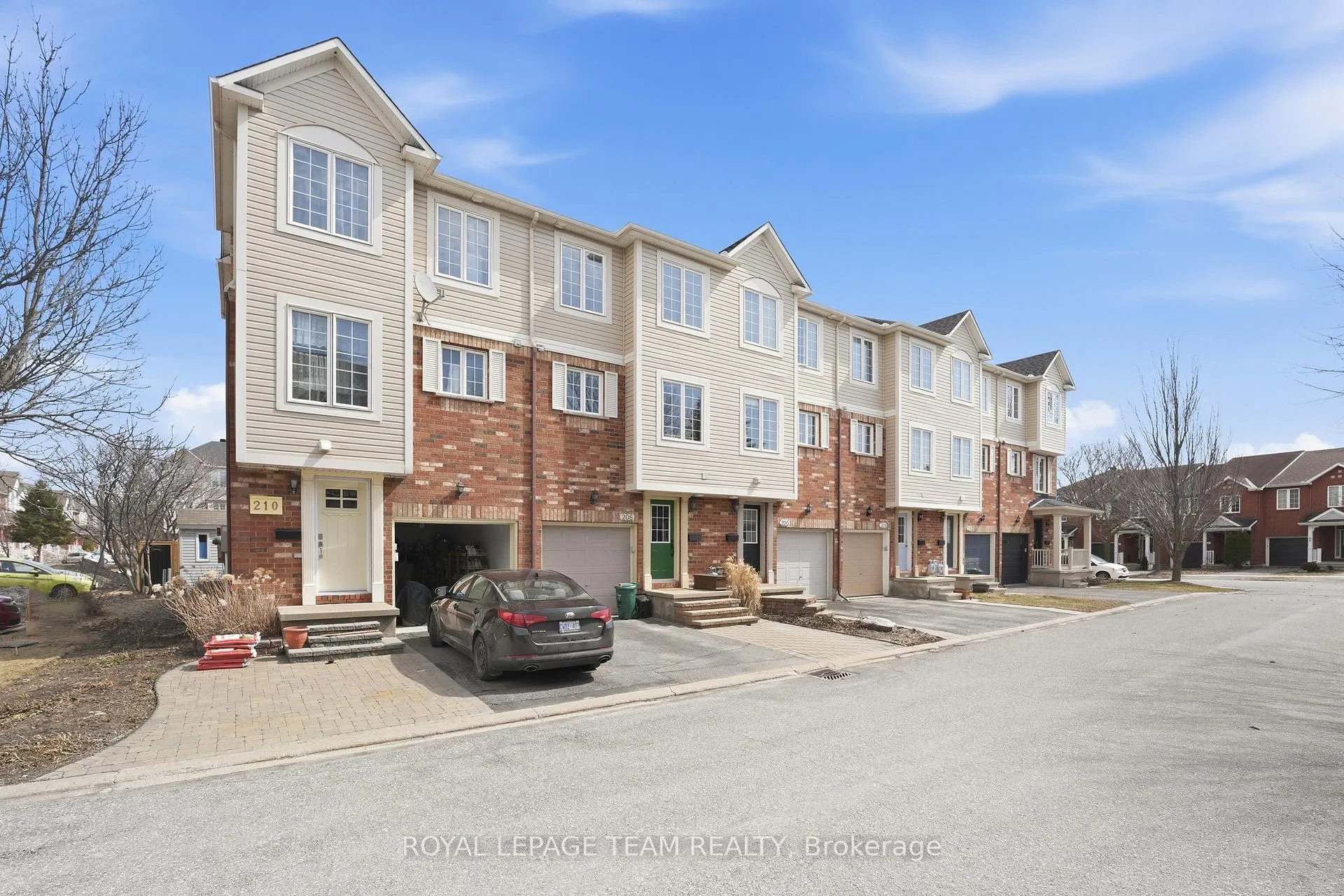 Photo 2 of Unit 206, 90 Edenvale Drive, Ottawa, Kanata - Beaverbrook — HOMEH