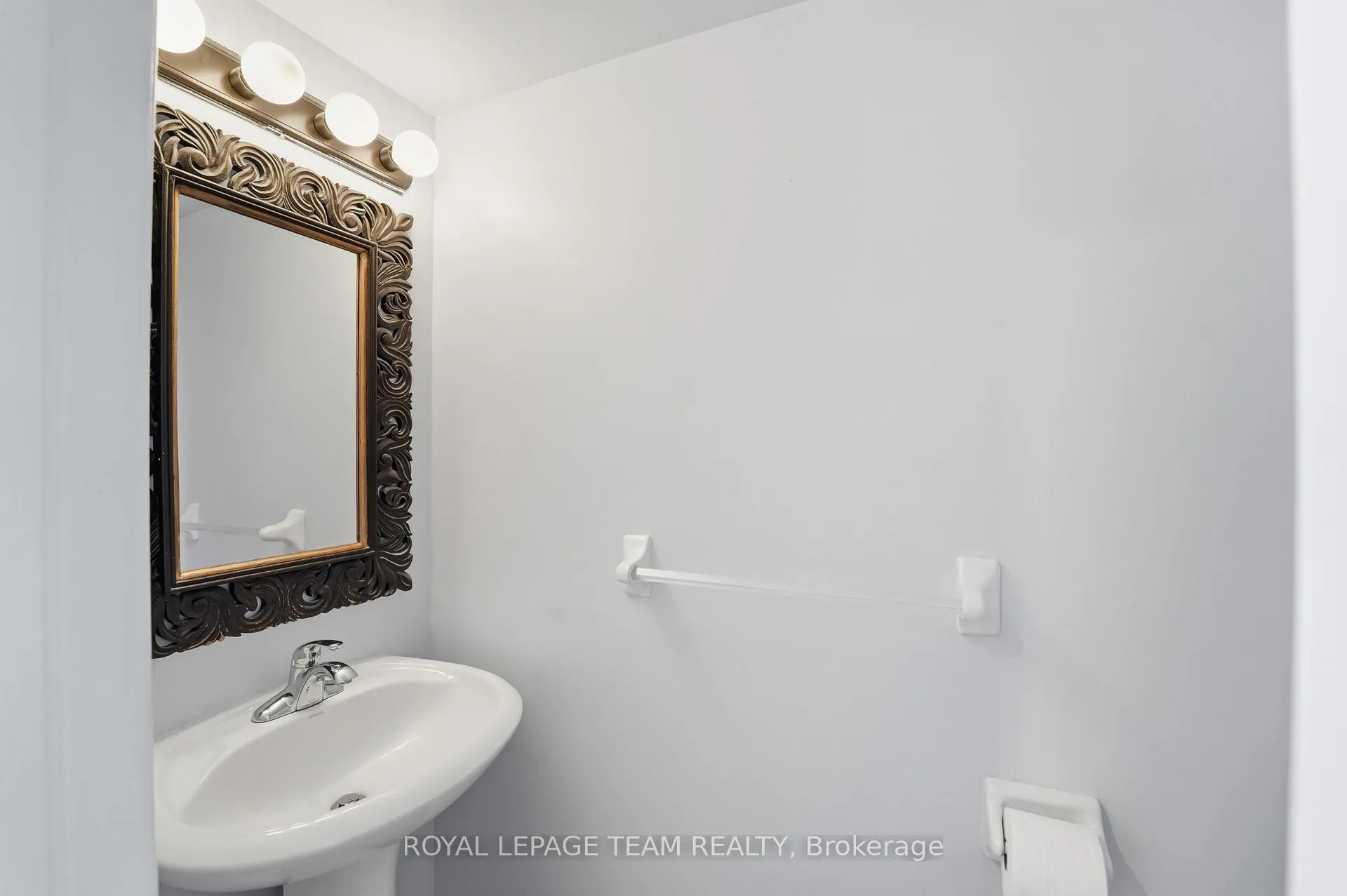Photo 5 of Unit 206, 90 Edenvale Drive, Ottawa, Kanata - Beaverbrook — HOMEH