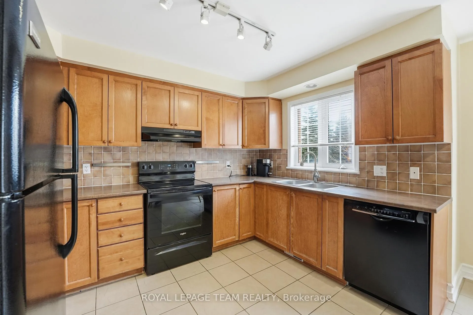 Photo 16 of Unit 206, 90 Edenvale Drive, Ottawa, Kanata - Beaverbrook — HOMEH