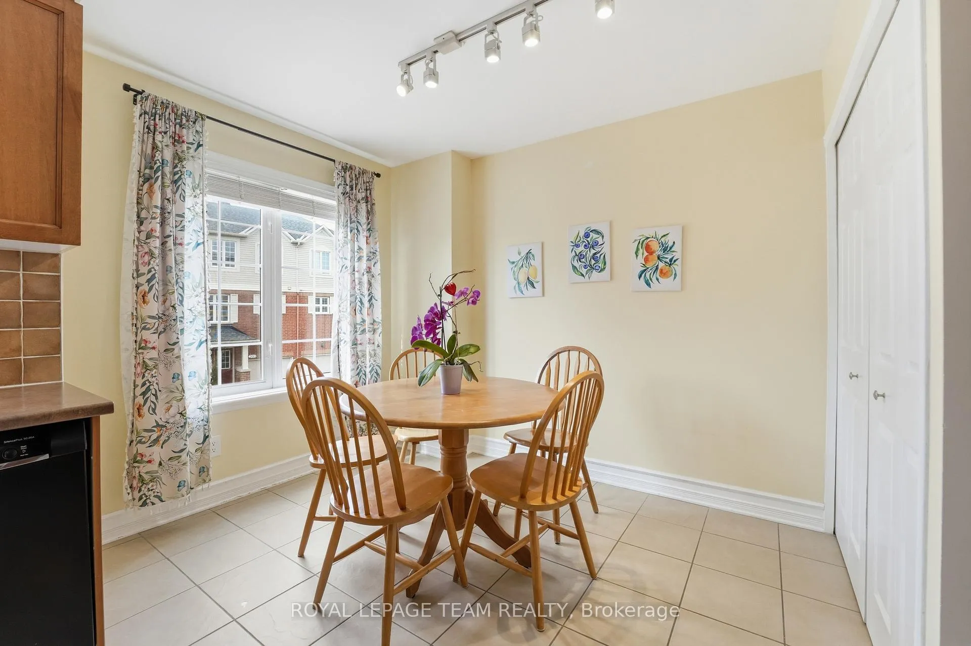 Photo 20 of Unit 206, 90 Edenvale Drive, Ottawa, Kanata - Beaverbrook — HOMEH