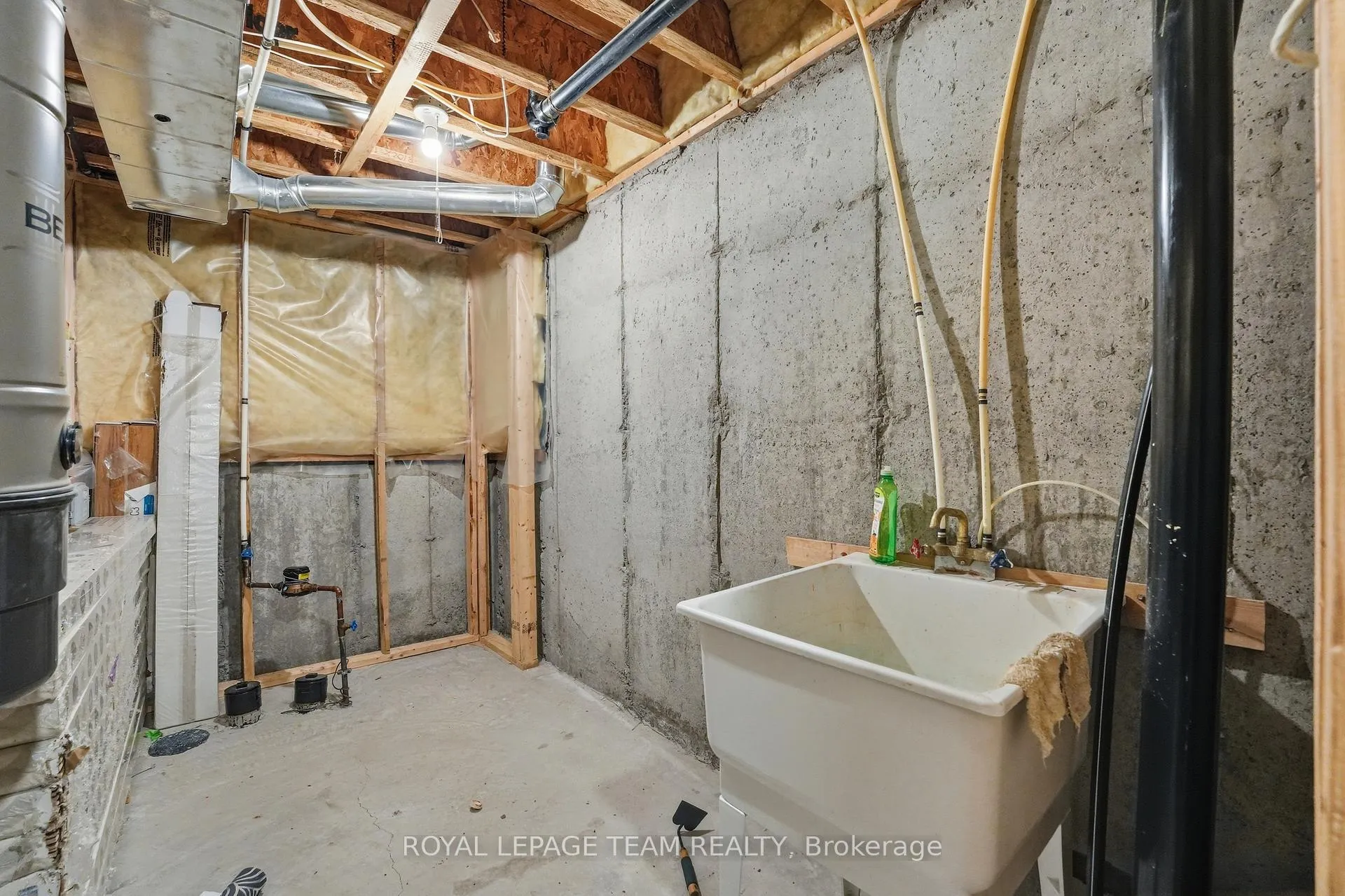 Photo 32 of Unit 206, 90 Edenvale Drive, Ottawa, Kanata - Beaverbrook — HOMEH