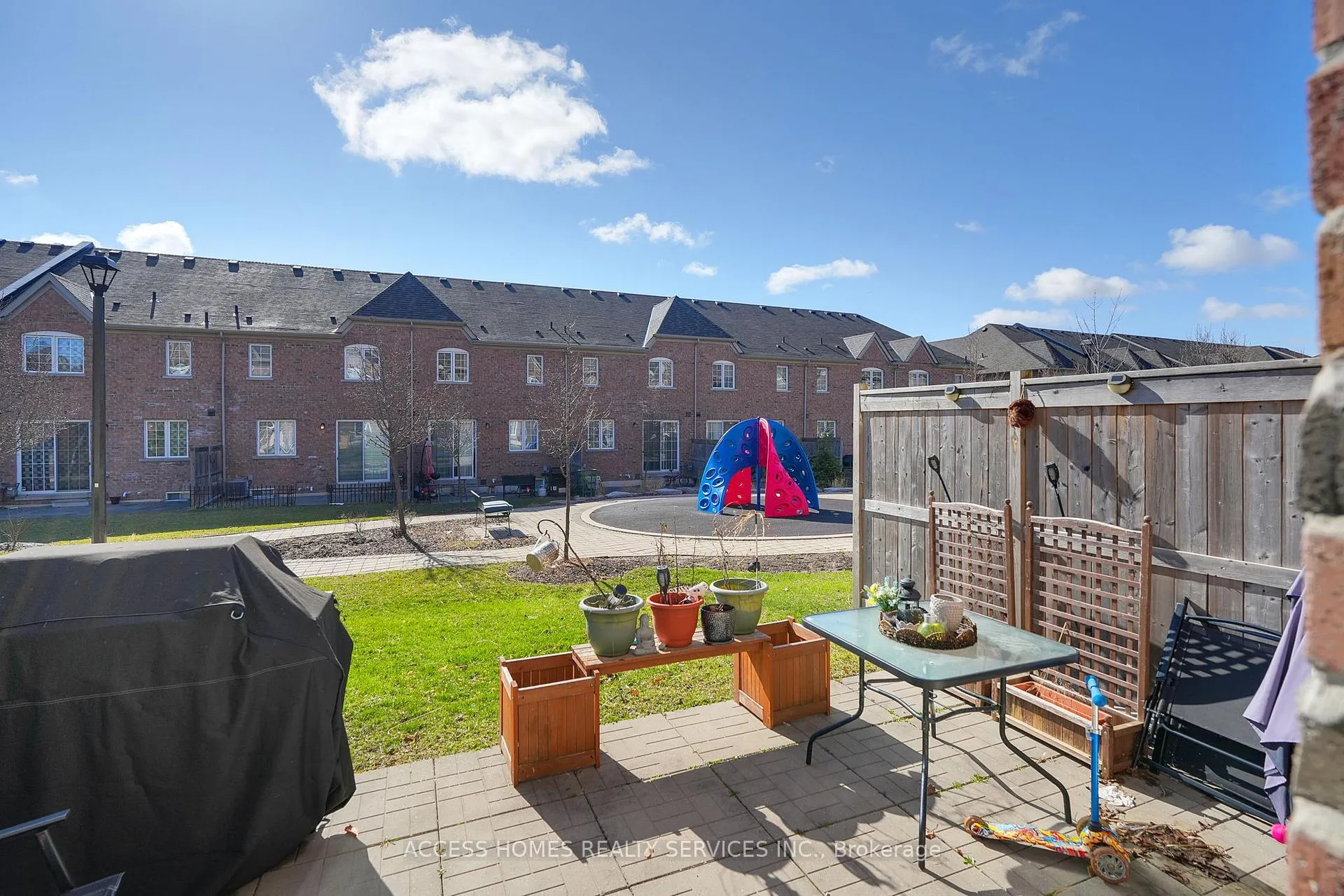 Photo 29 of Unit 82U, 82 Utopia Way, Brampton, Bram East — HOMEH