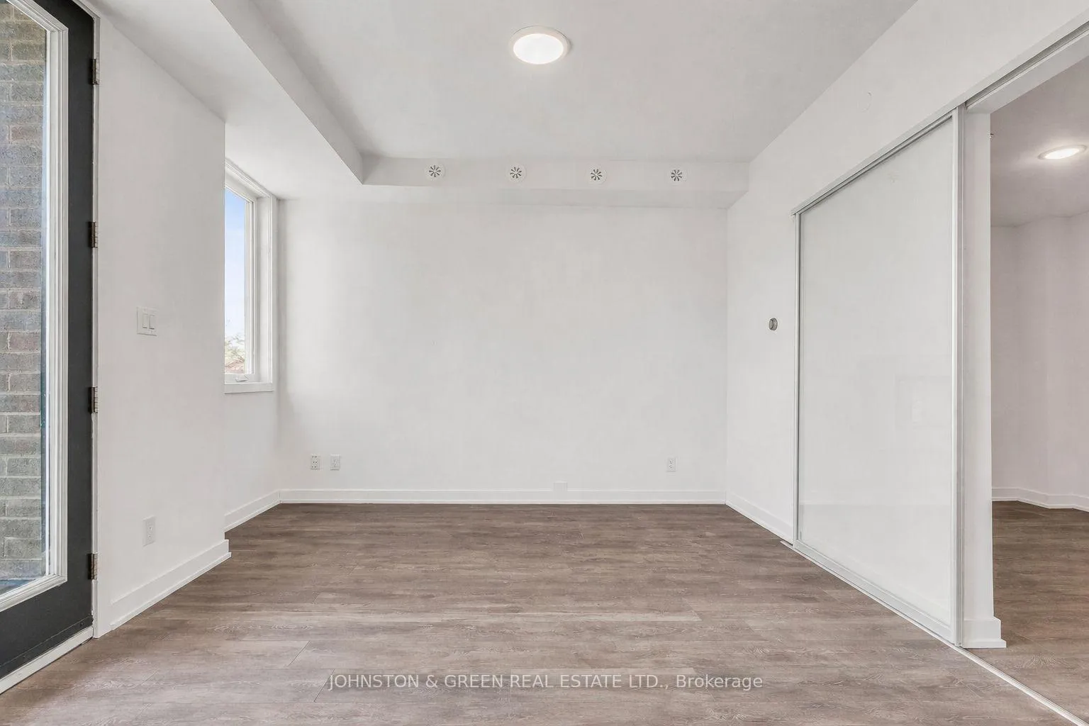 Photo 7 of Unit 10, 1479 O'Connor Drive, Toronto, O'Connor-Parkview — HOMEH