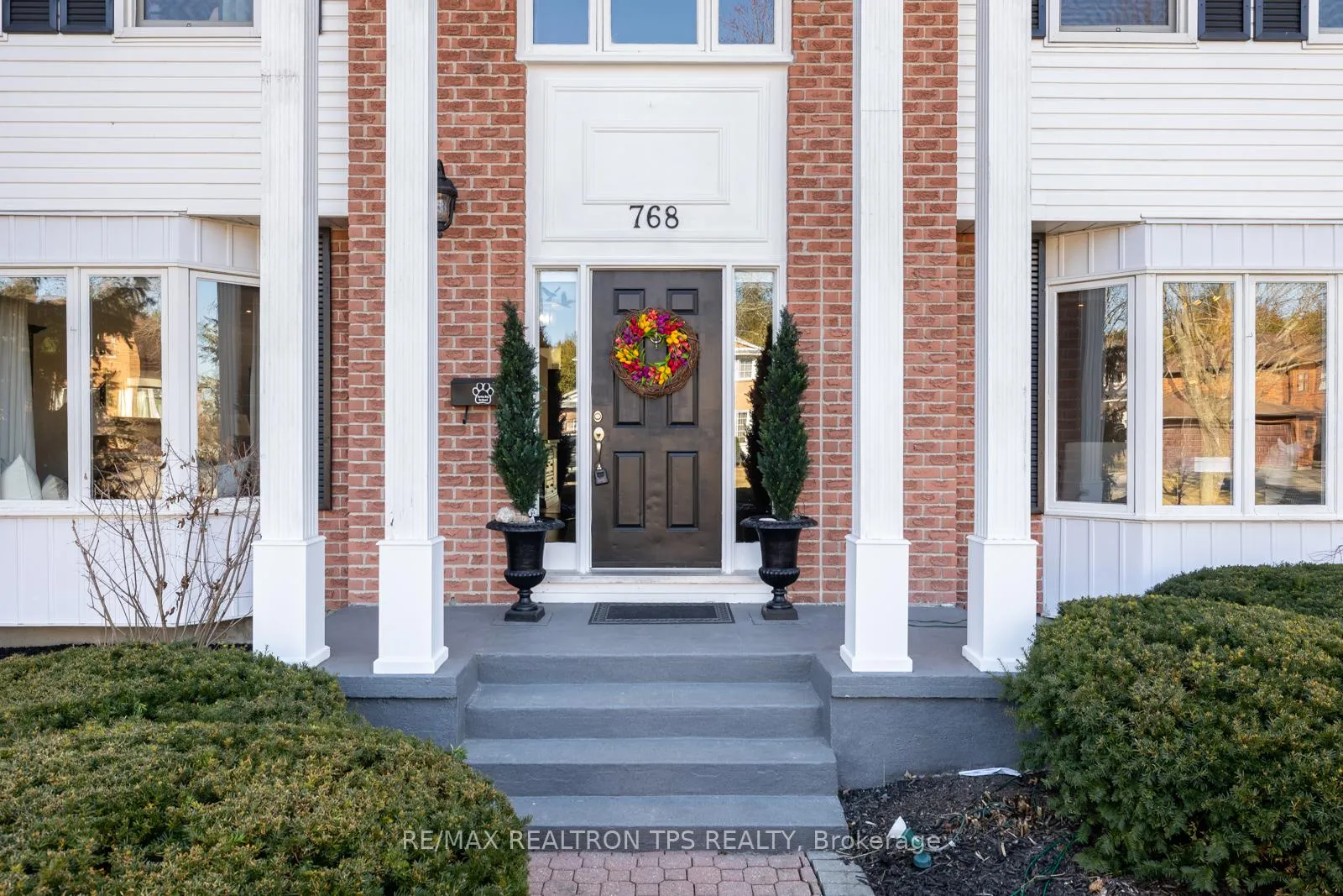 Photo 2 of 768 Barbados Street, Oshawa, Northglen — HOMEH
