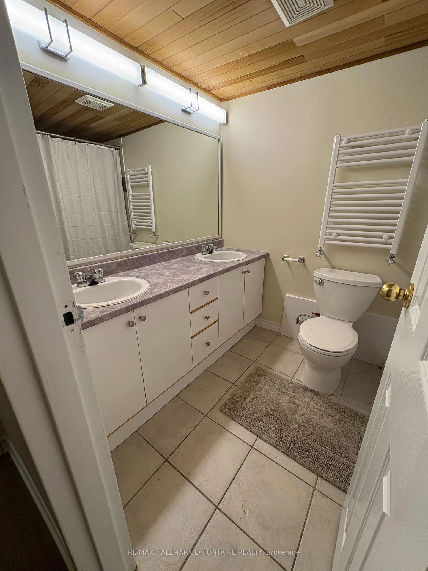 Photo 15 of 198 Alvin Road, Ottawa, Manor Park — HOMEH