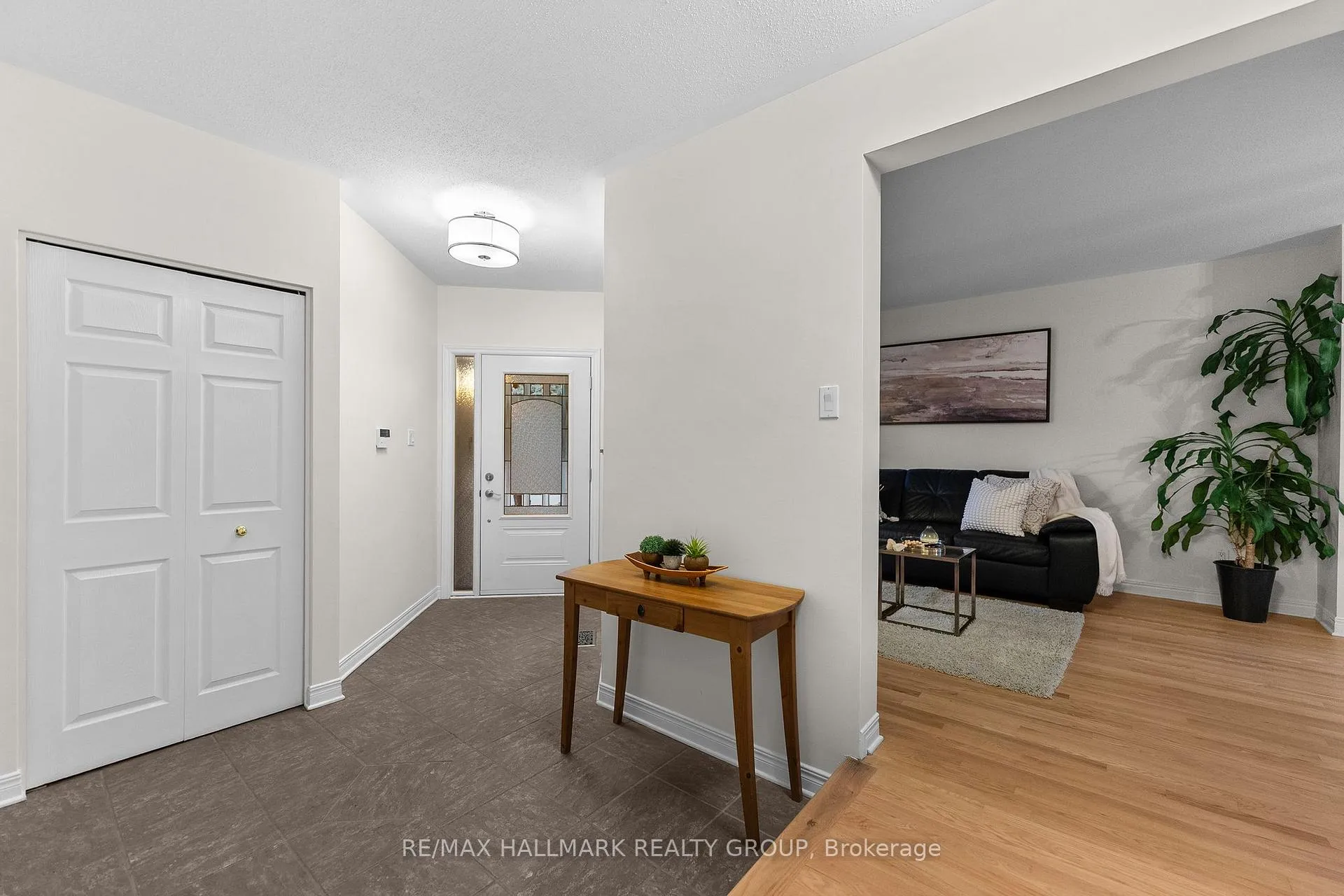 Photo 6 of 42 Nortoba Crescent, Ottawa, Kanata - Kanata Lakes/Heritage Hills — HOMEH