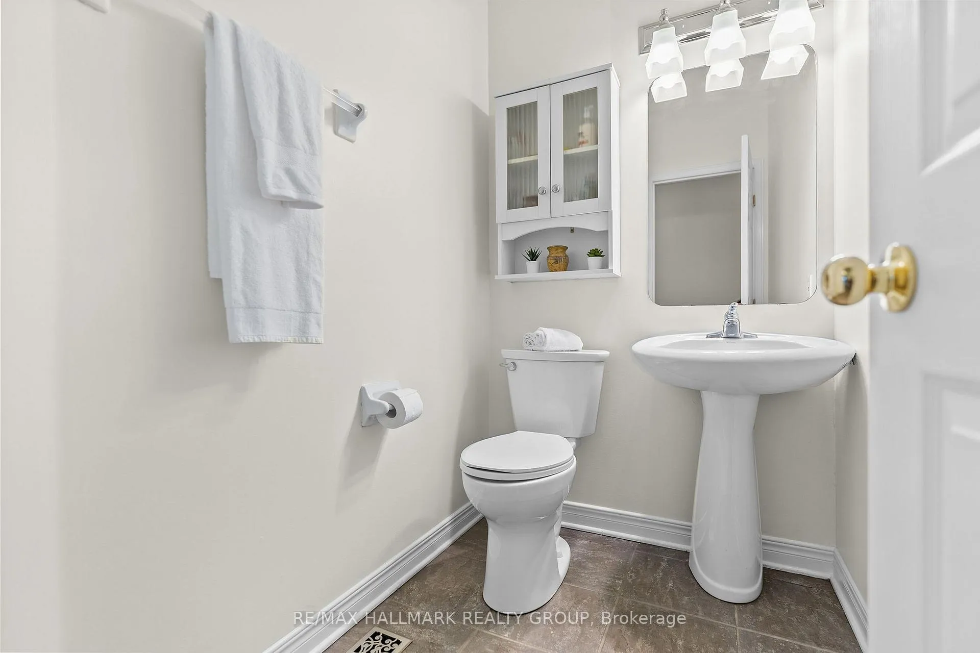 Photo 20 of 42 Nortoba Crescent, Ottawa, Kanata - Kanata Lakes/Heritage Hills — HOMEH