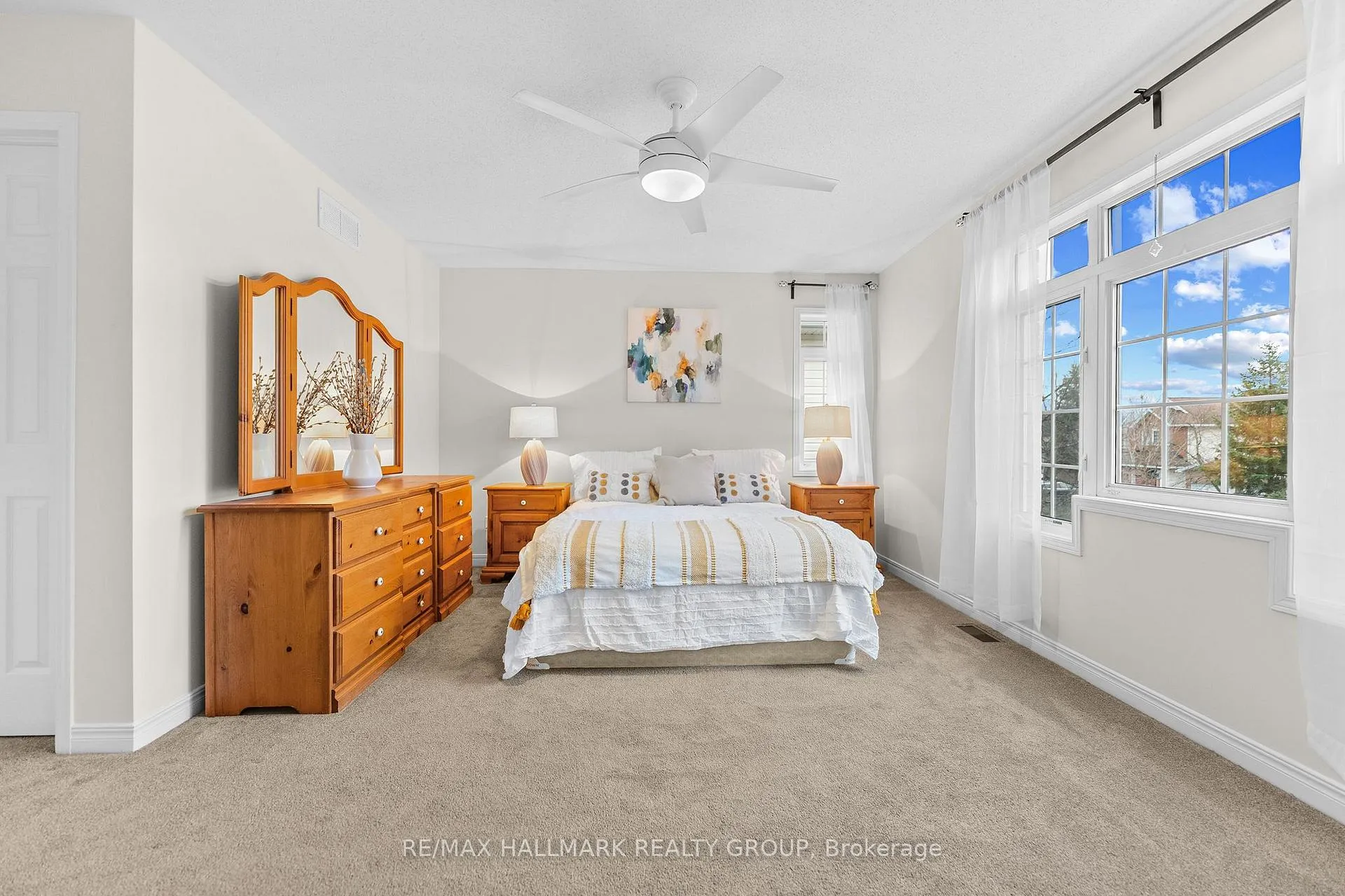 Photo 22 of 42 Nortoba Crescent, Ottawa, Kanata - Kanata Lakes/Heritage Hills — HOMEH